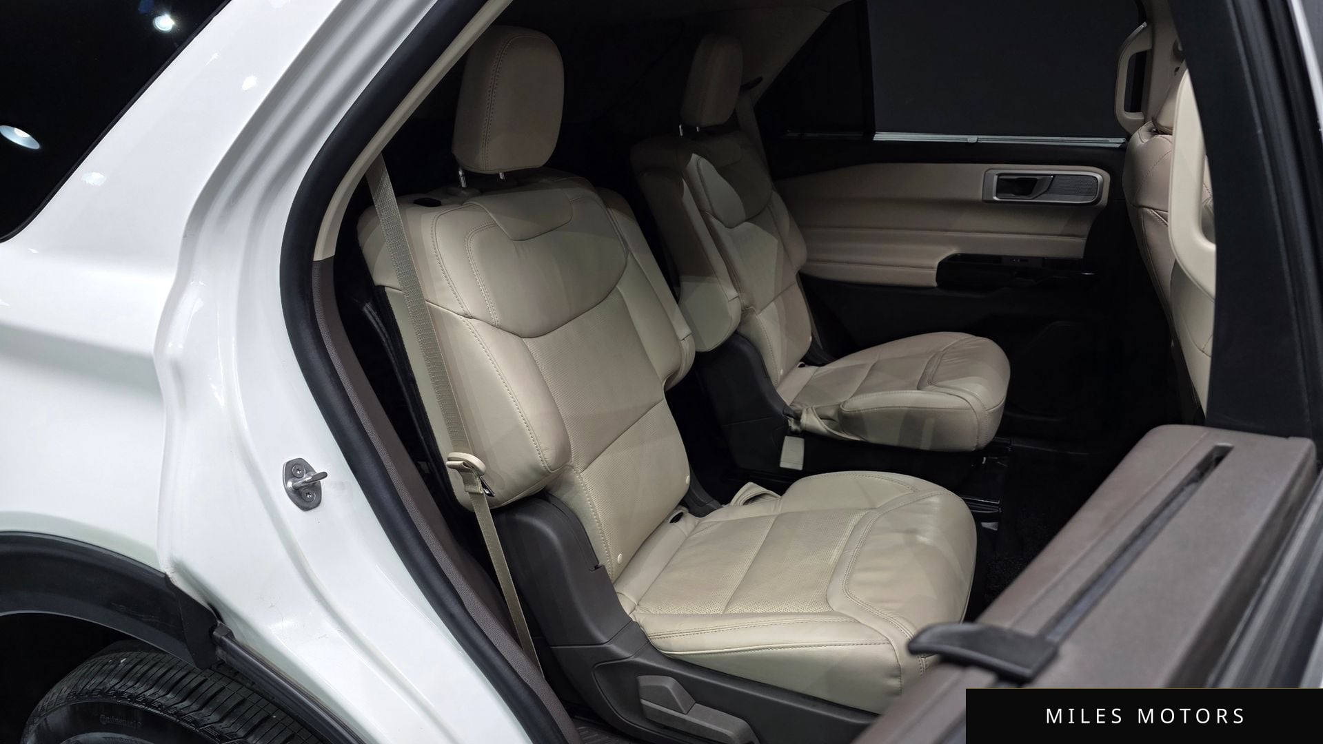 Ford Explorer 2022 — миниатюра 11
