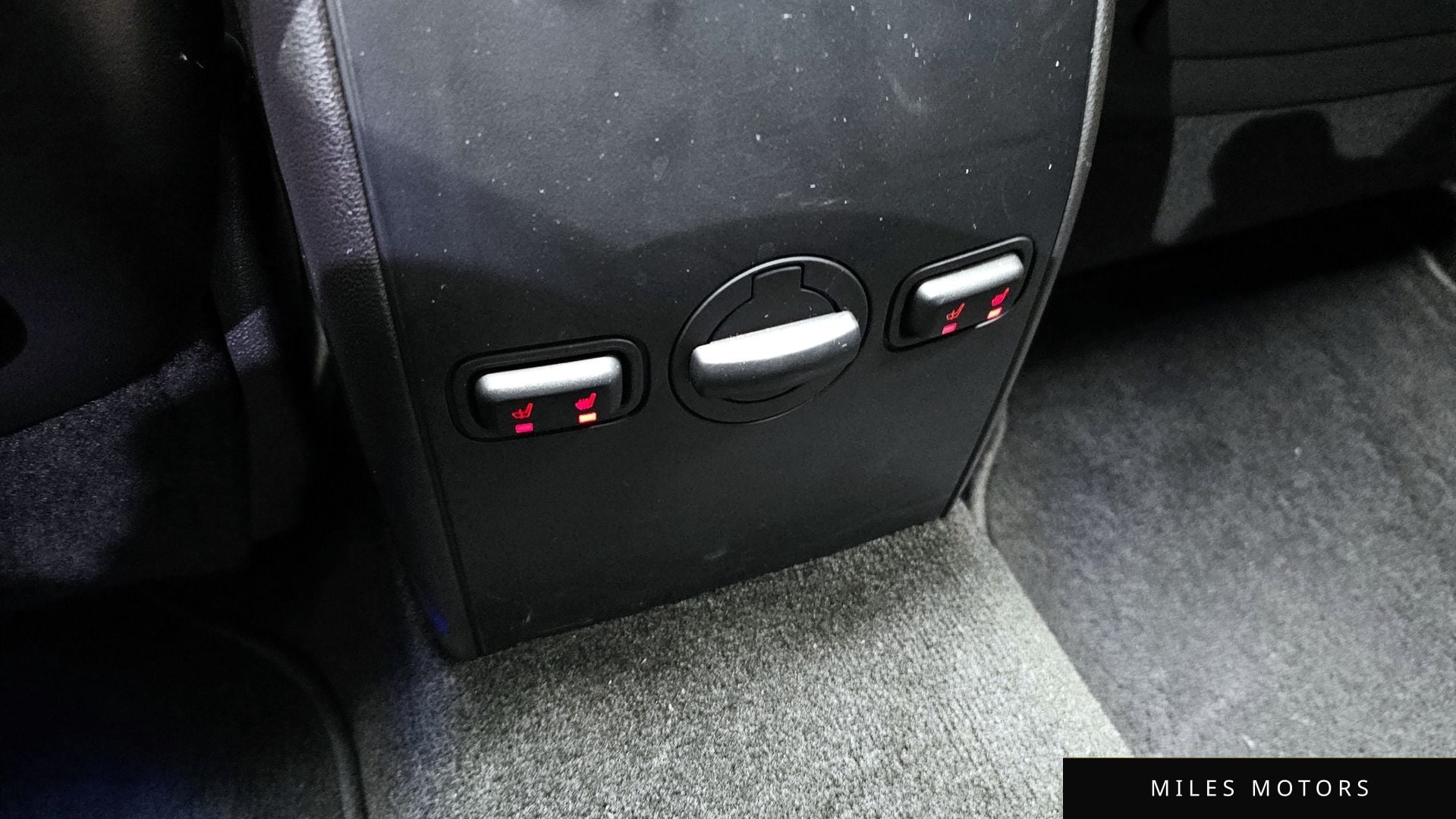 Lincoln MKS 2013 — миниатюра 19