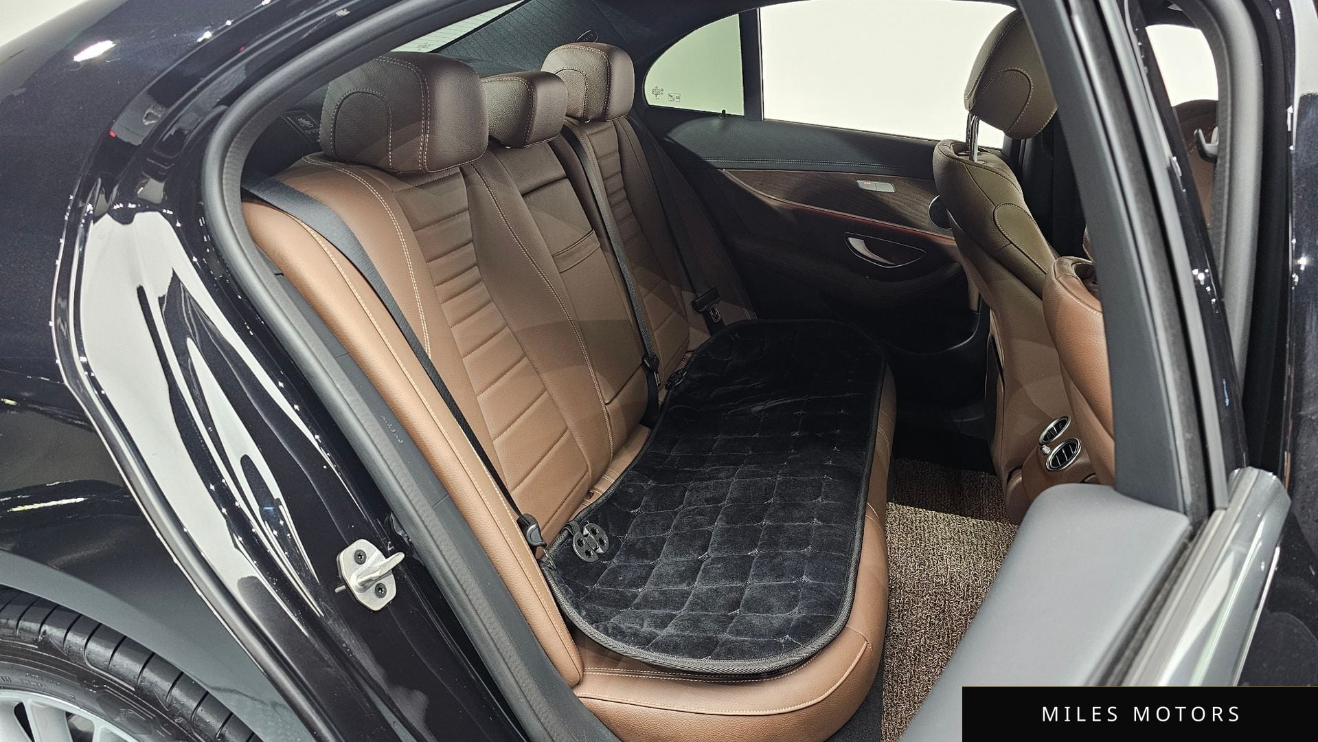 Mercedes-Benz E-Class W213 2023 — миниатюра 12