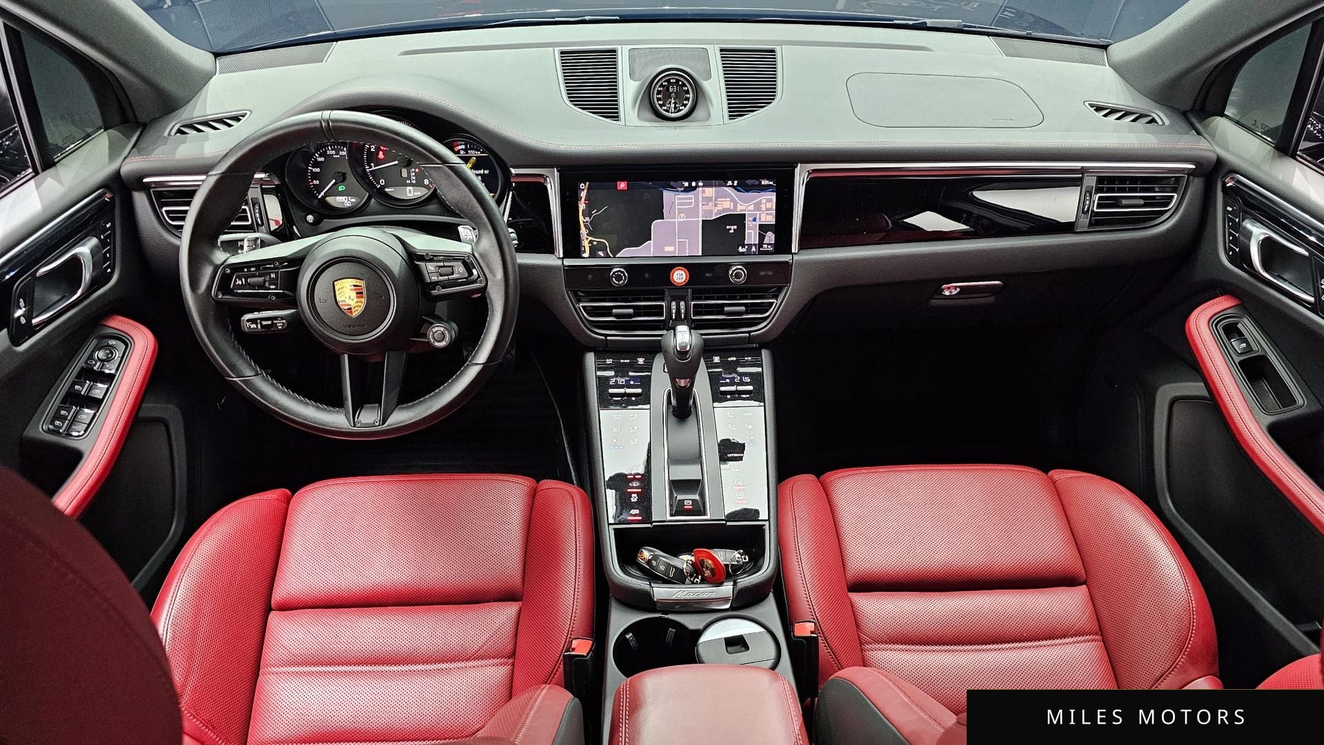 Porsche Macan 2022 — миниатюра 7