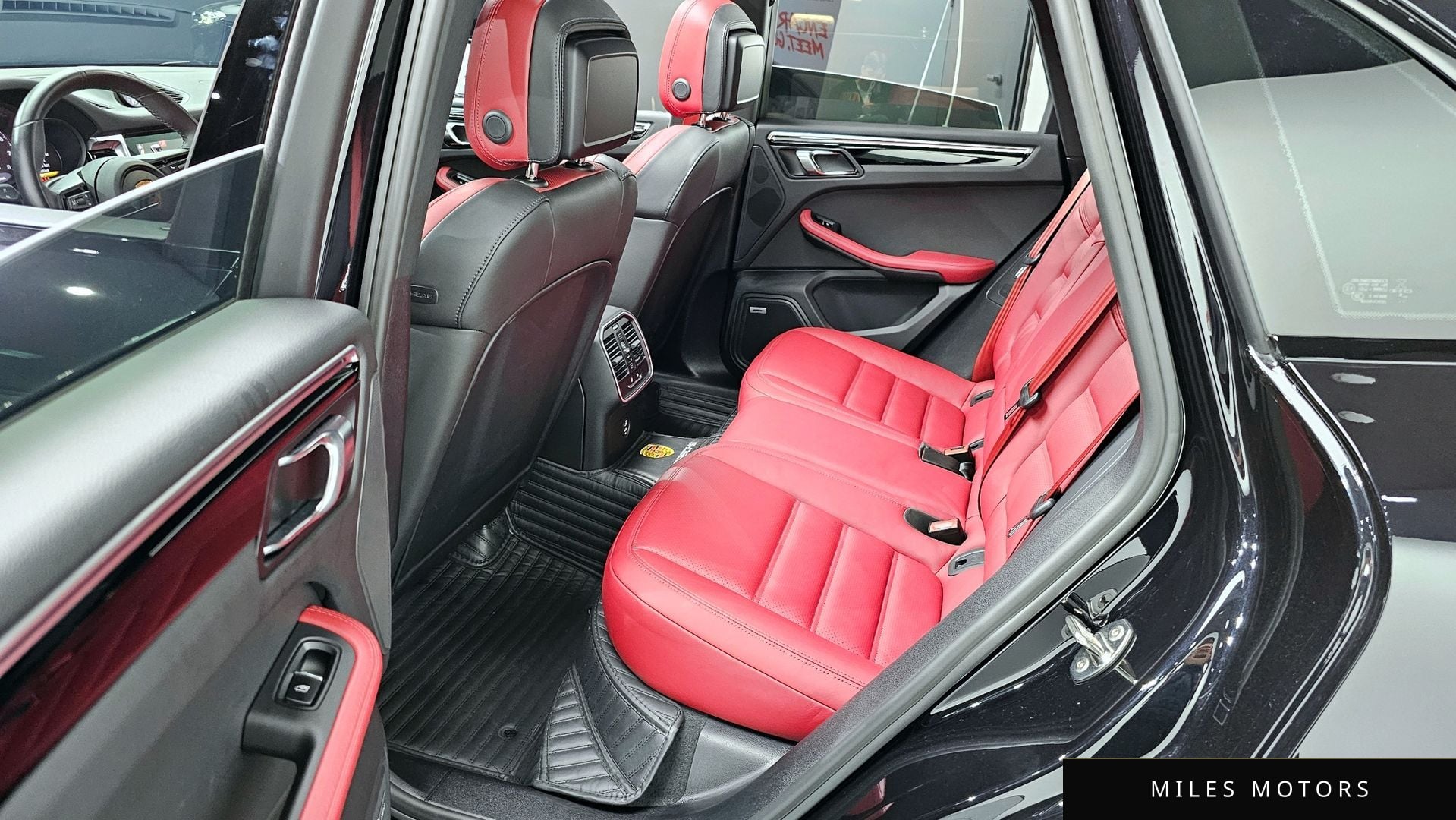 Porsche Macan 2022 — миниатюра 12