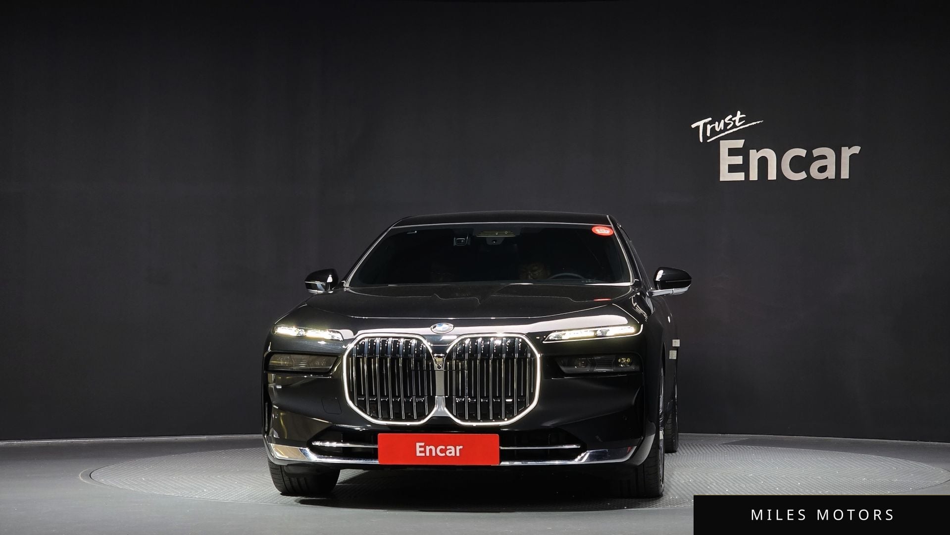 BMW 7 Series (G70) 2023 — миниатюра 3