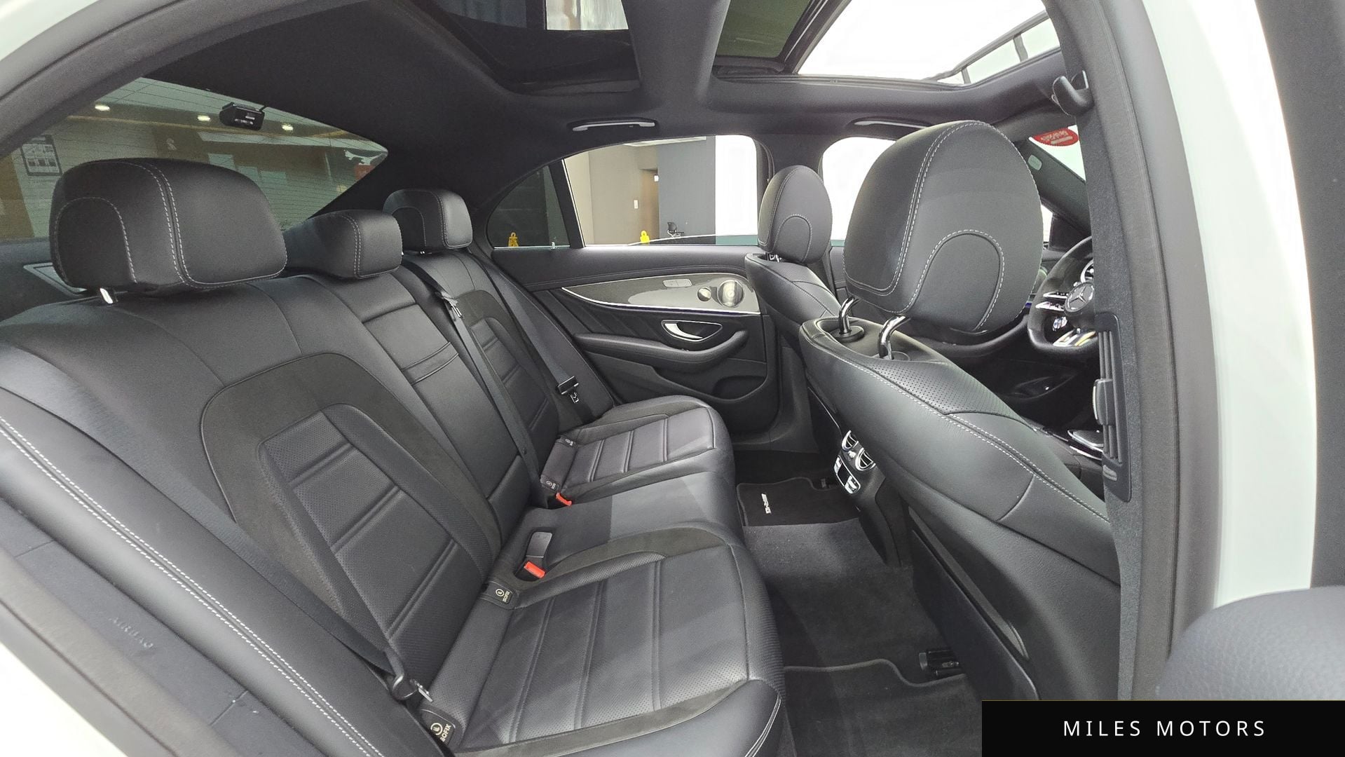 Mercedes-Benz E-Class W213 2021 — миниатюра 12