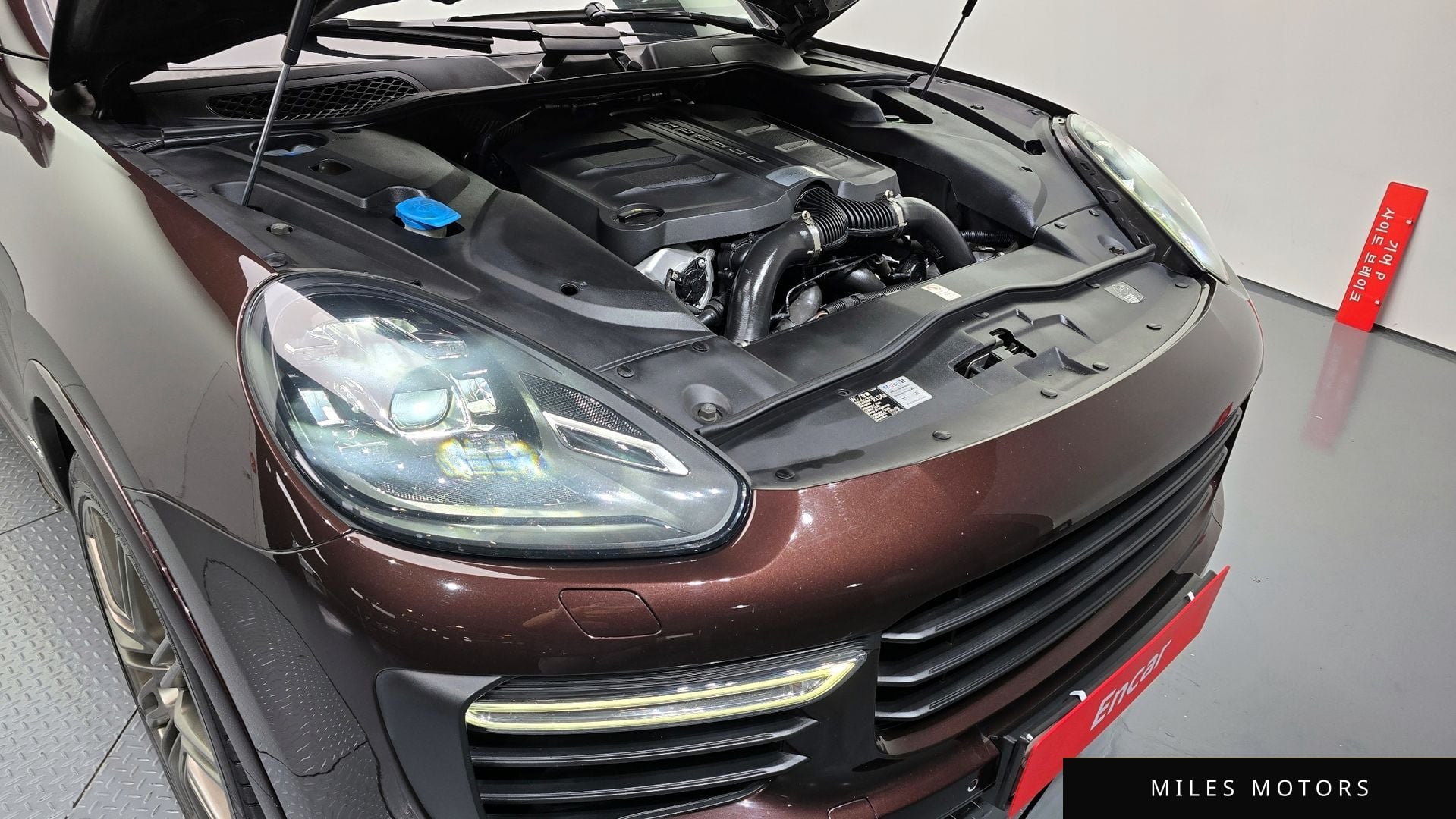 Porsche Cayenne 2016 — миниатюра 6