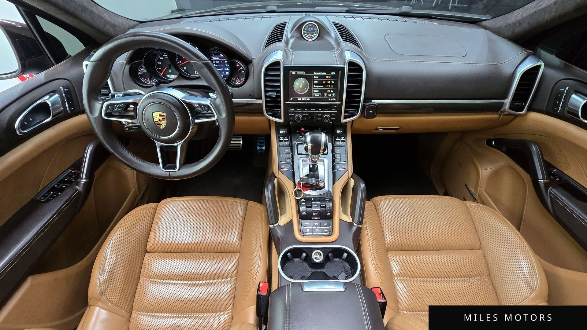 Porsche Cayenne 2016 — миниатюра 7