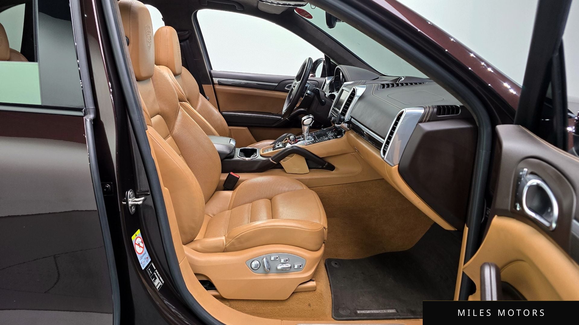 Porsche Cayenne 2016 — миниатюра 10