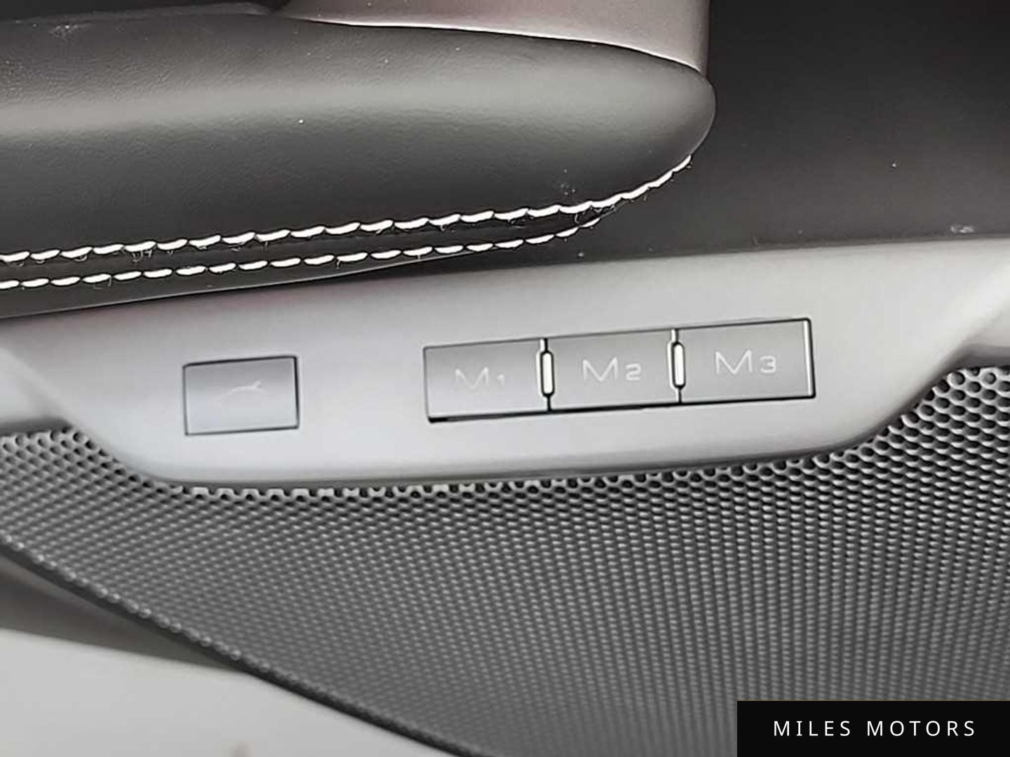Ferrari 포르토피노 2023 — миниатюра 19