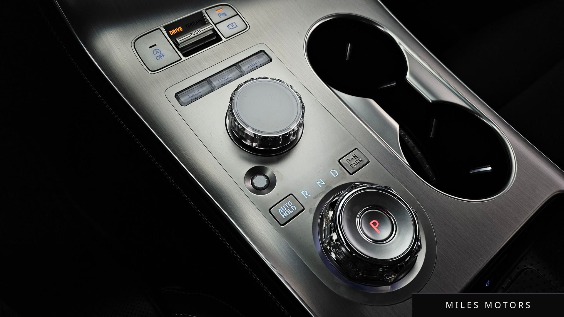 Genesis GV70 2025 — миниатюра 9