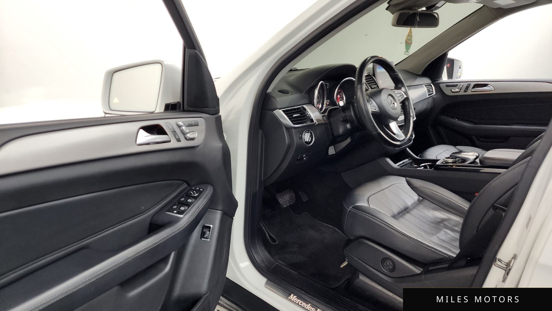 Mercedes-Benz GLE-Class W166 2018 — миниатюра 10