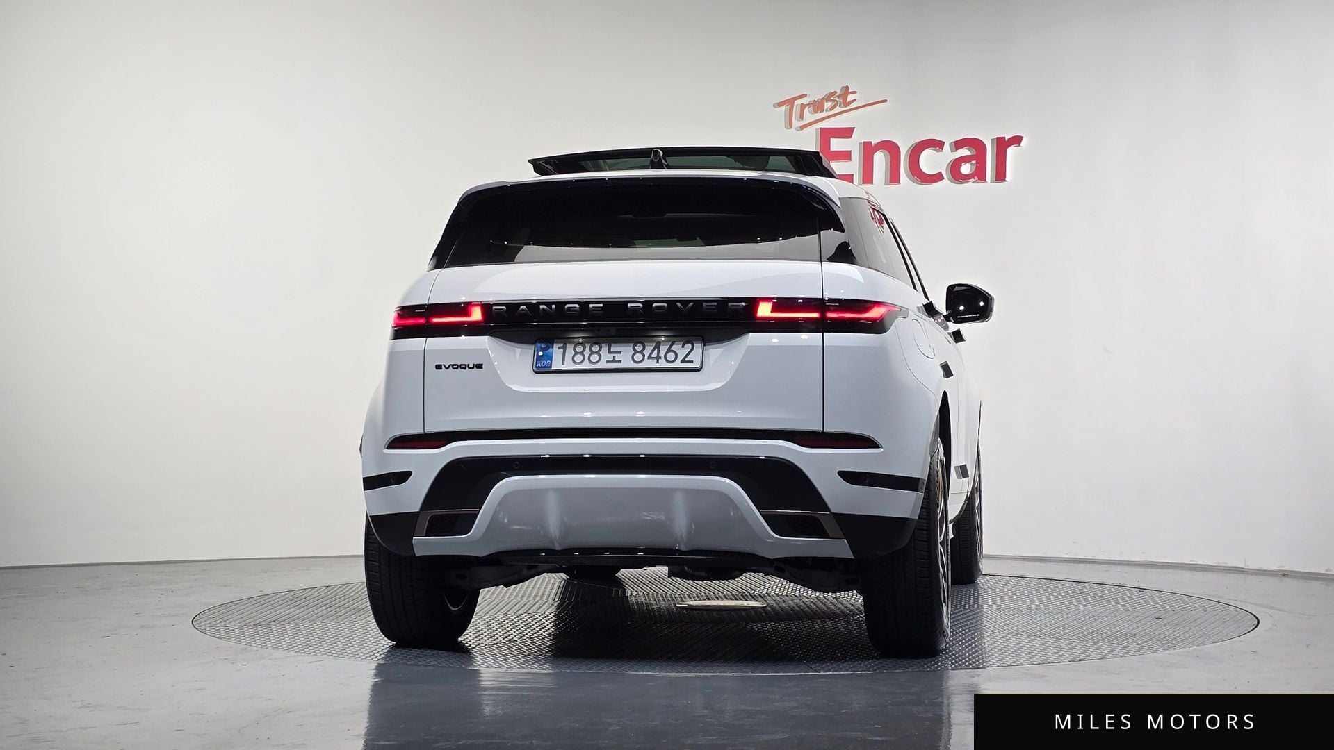 Land Rover 레인지로버 이보크 2024 — миниатюра 3