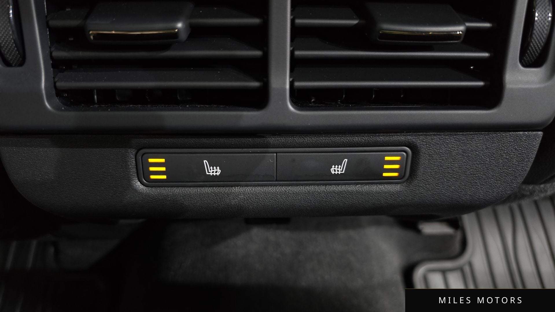 Land Rover 레인지로버 이보크 2024 — миниатюра 18