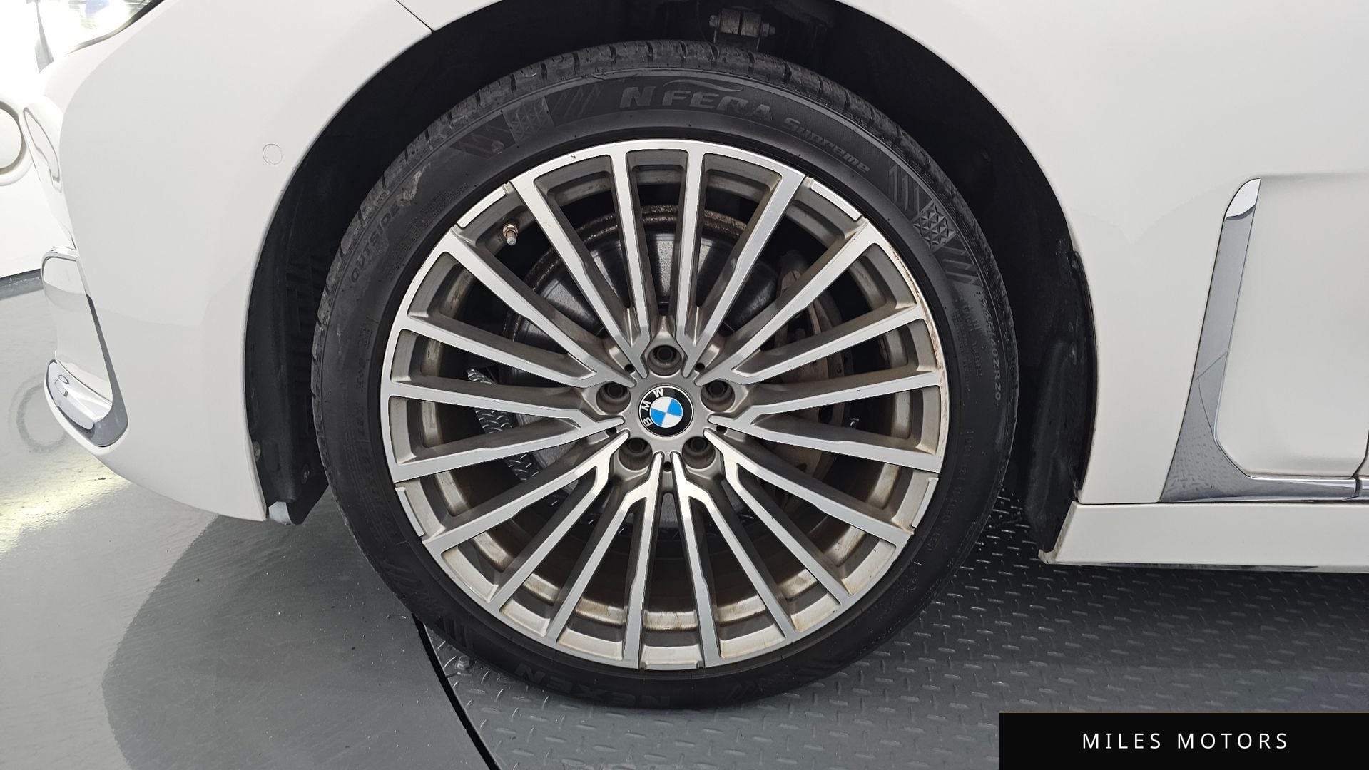 BMW 7 Series (G11) 2020 — миниатюра 5