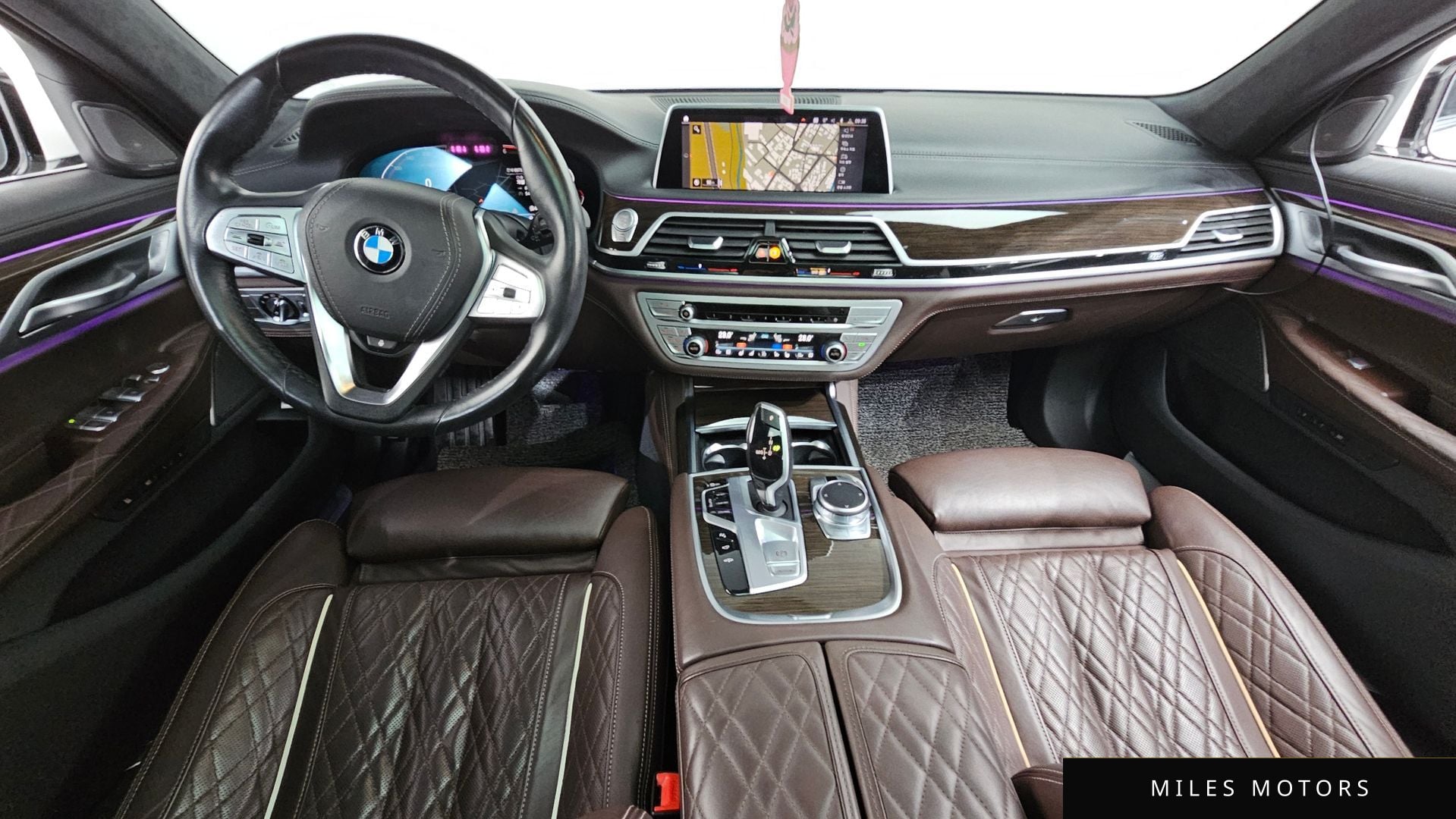 BMW 7 Series (G11) 2020 — миниатюра 7