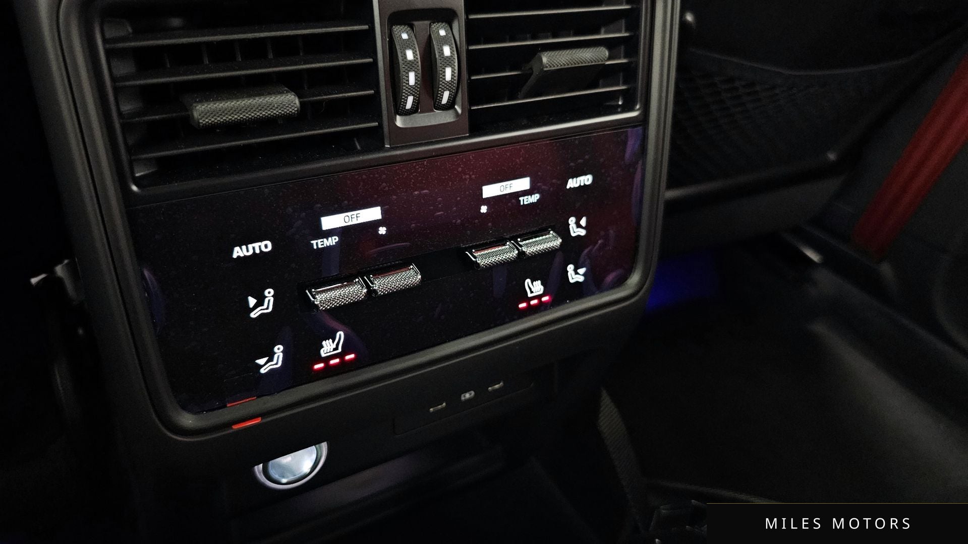 Porsche 카이엔 (PO536) 2025 — миниатюра 17