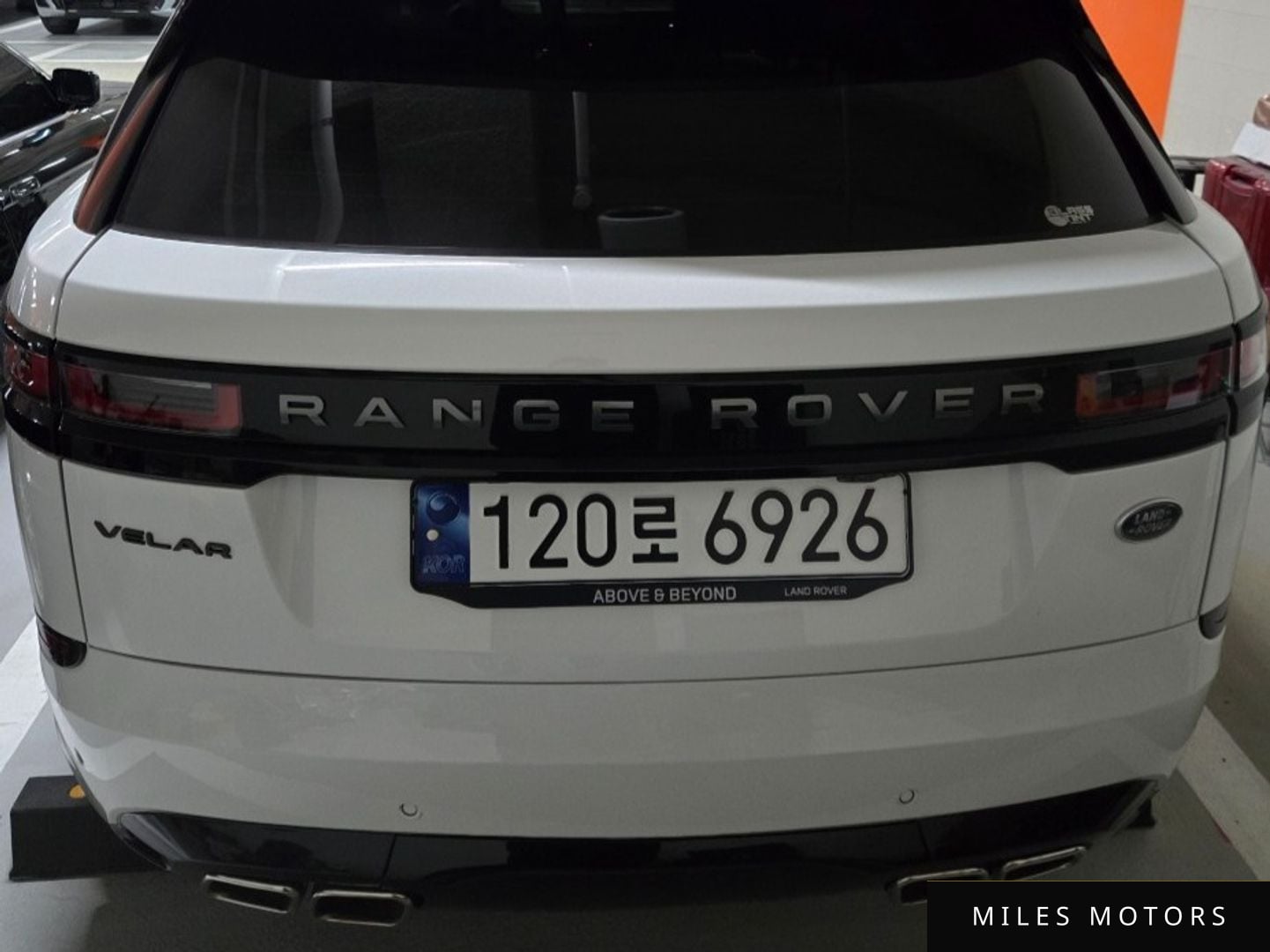 Land Rover Range Rover Velar 2023 — миниатюра 3