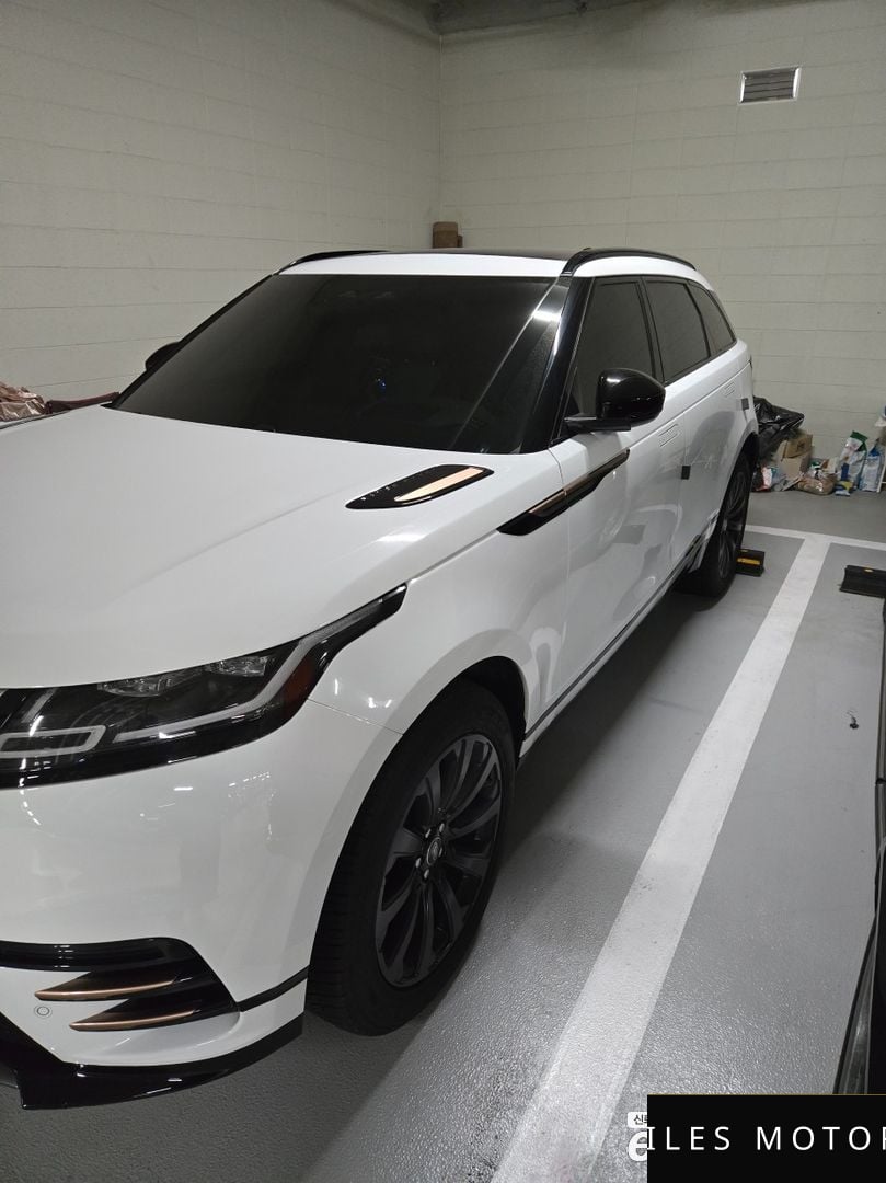 Land Rover Range Rover Velar 2023 — миниатюра 7