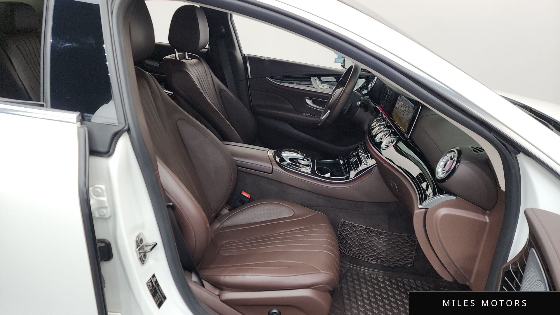Mercedes-Benz CLS-클래스 C257 2019 — миниатюра 11