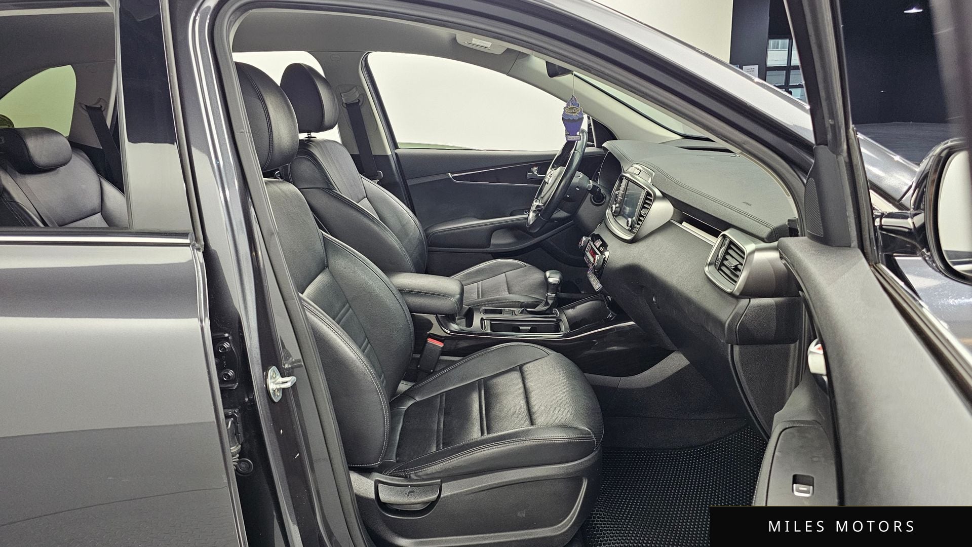 Kia Sorento 2018 — миниатюра 10