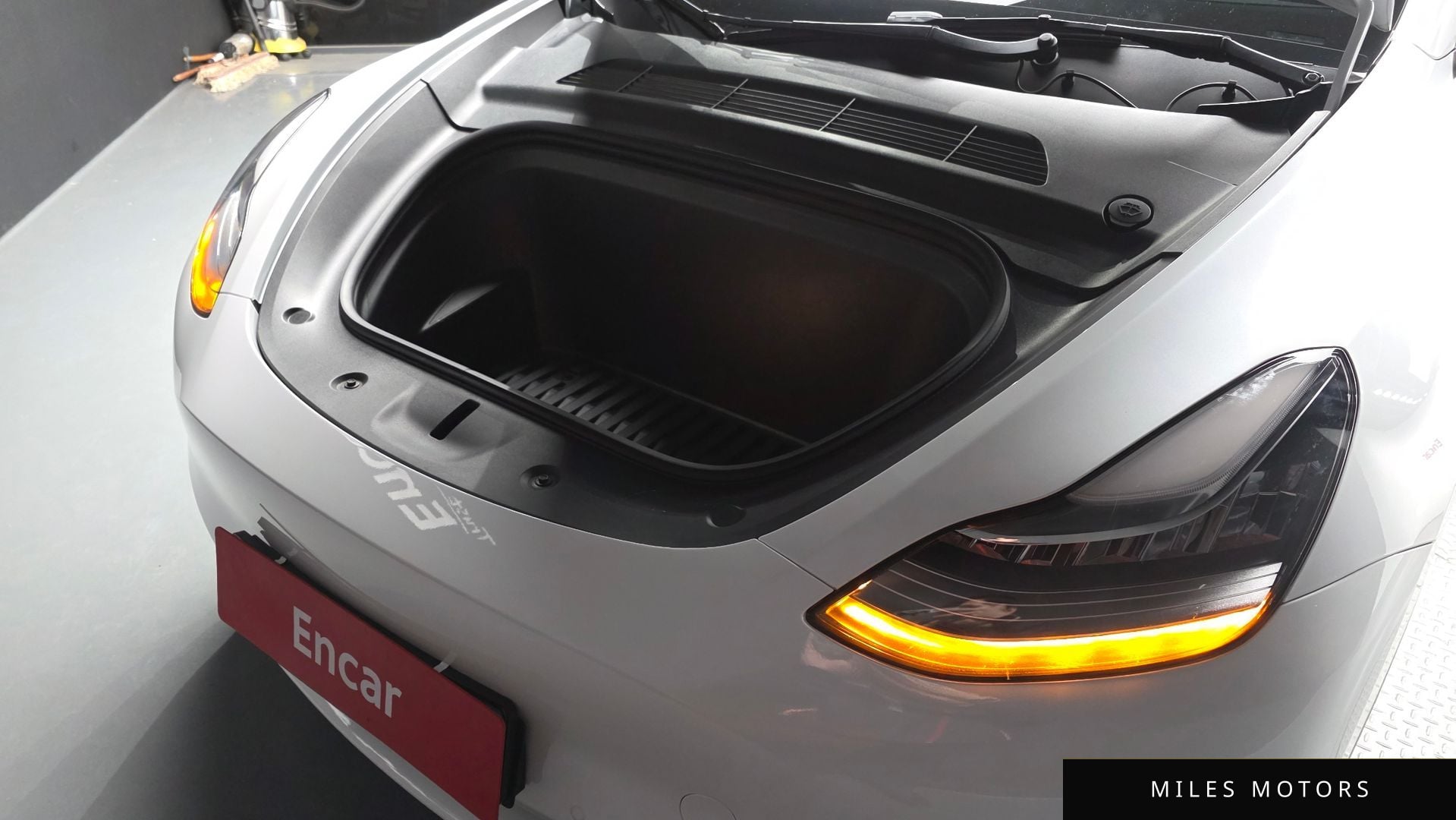 Tesla Model Y 2022 — миниатюра 6
