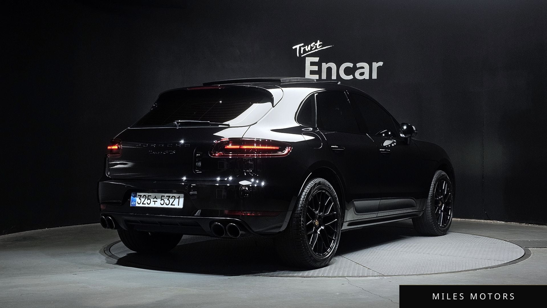 Porsche Macan 2018 — миниатюра 2