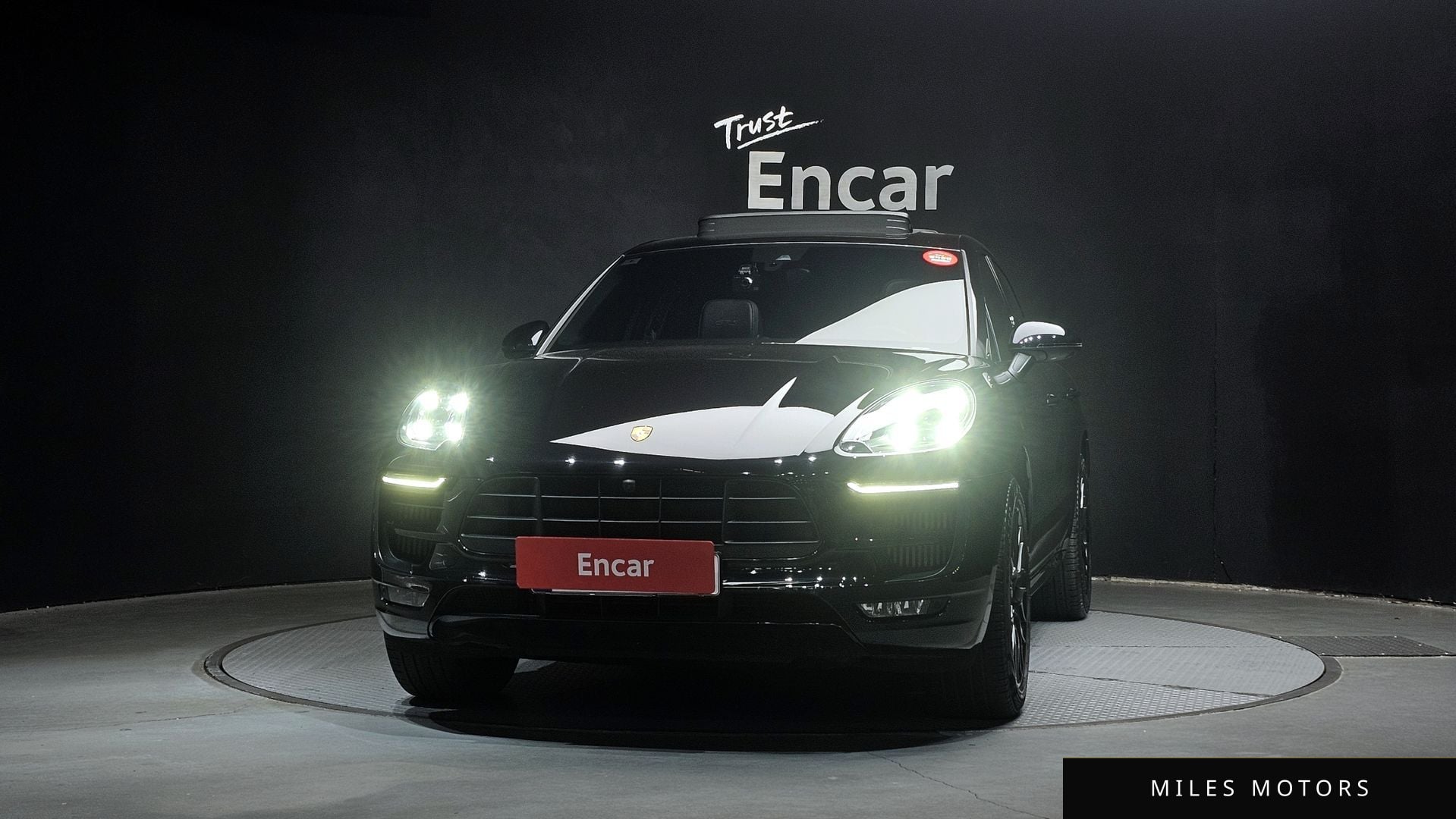 Porsche Macan 2018 — миниатюра 3