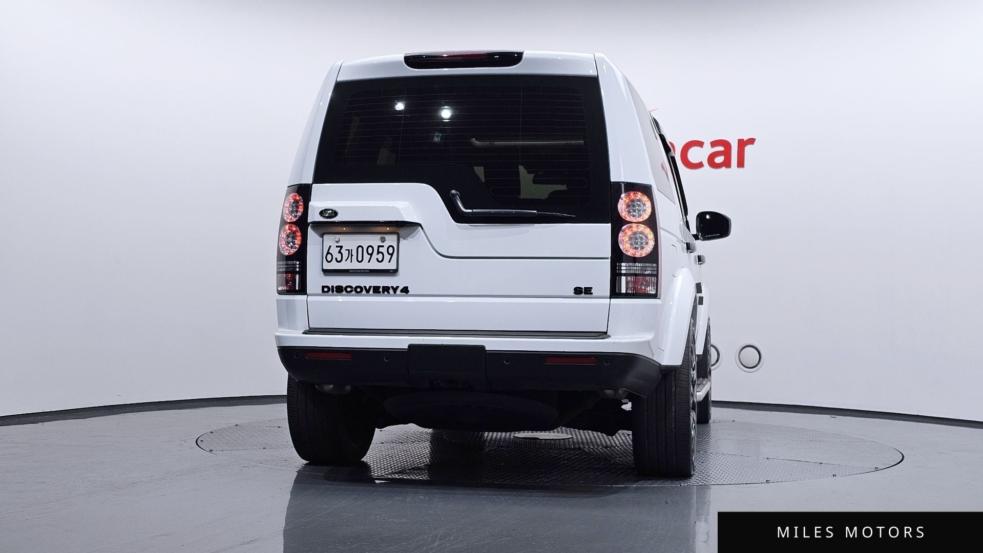 Land Rover Discovery 2016 — миниатюра 4