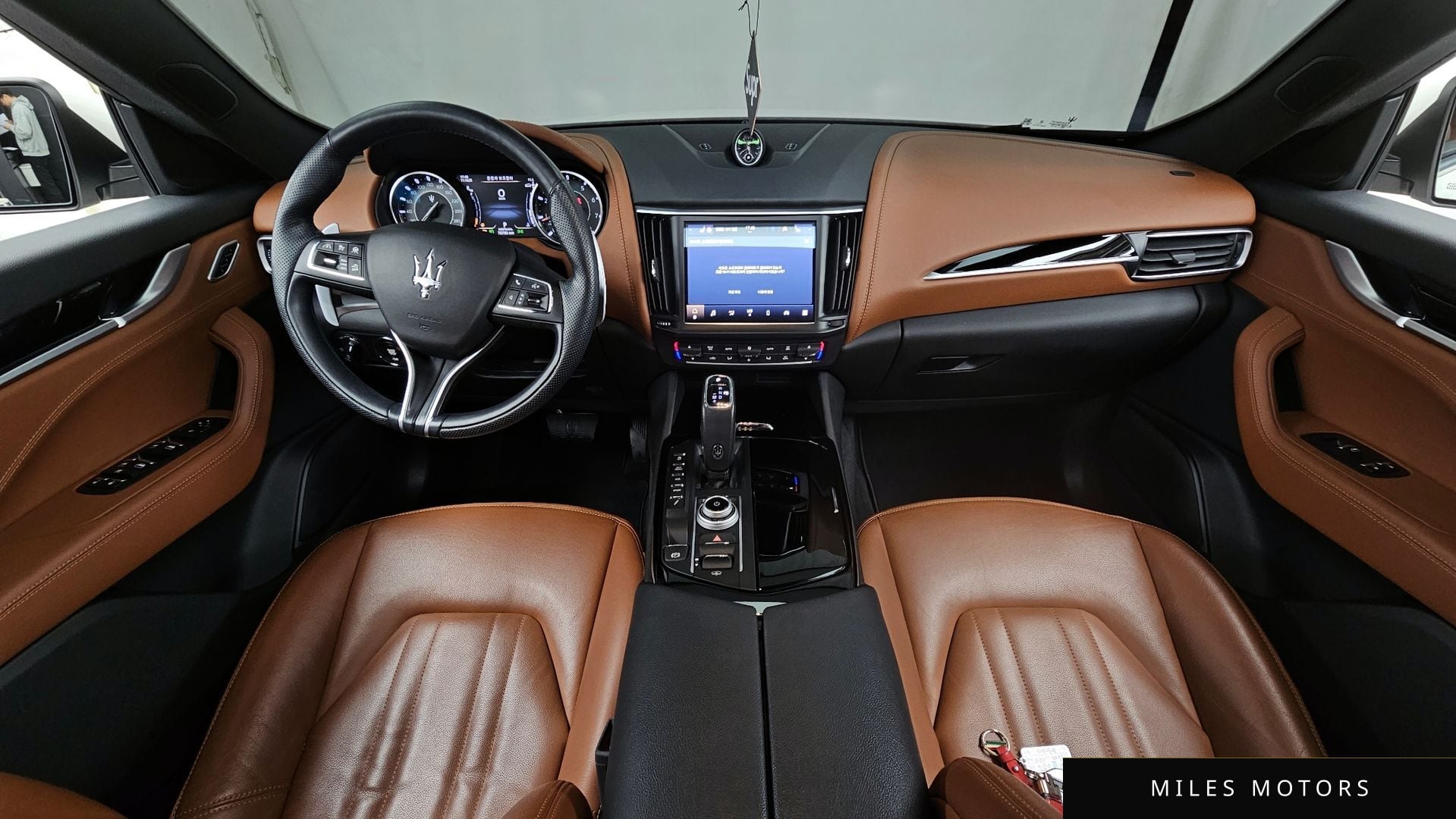 Maserati 르반떼 2022 — миниатюра 7