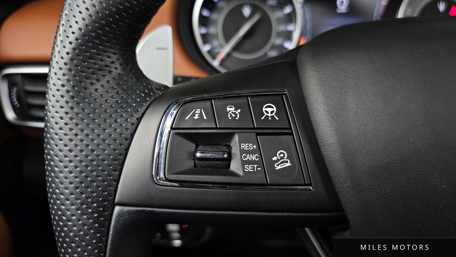 Maserati 르반떼 2022 — миниатюра 17
