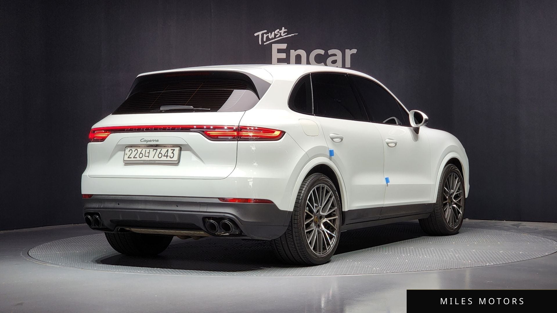 Porsche Cayenne 2020 — миниатюра 2