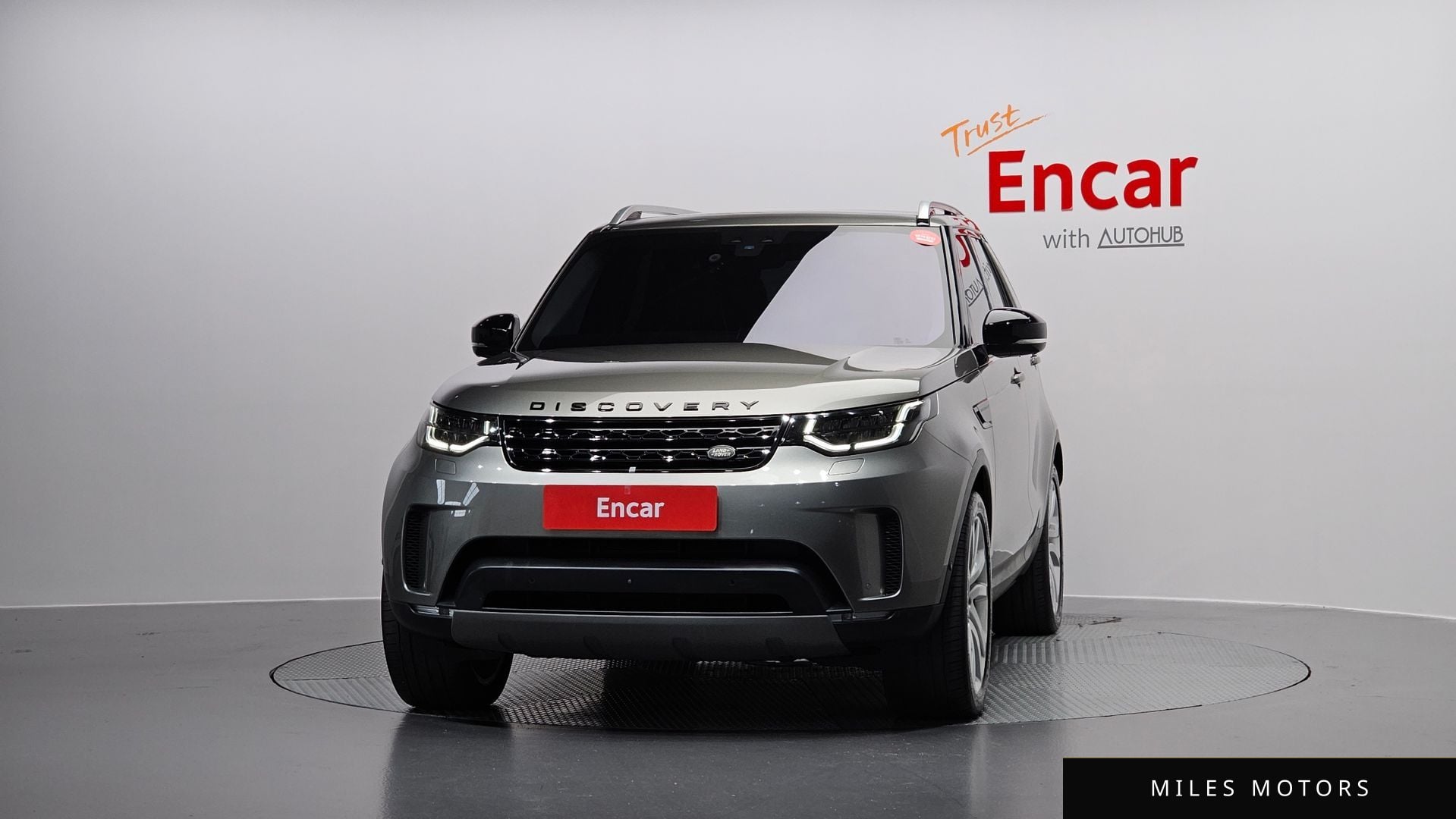 Land Rover Discovery 2017 — миниатюра 3