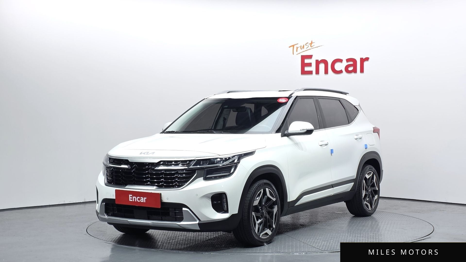 Kia Seltos 2023 — фото 1 из 12