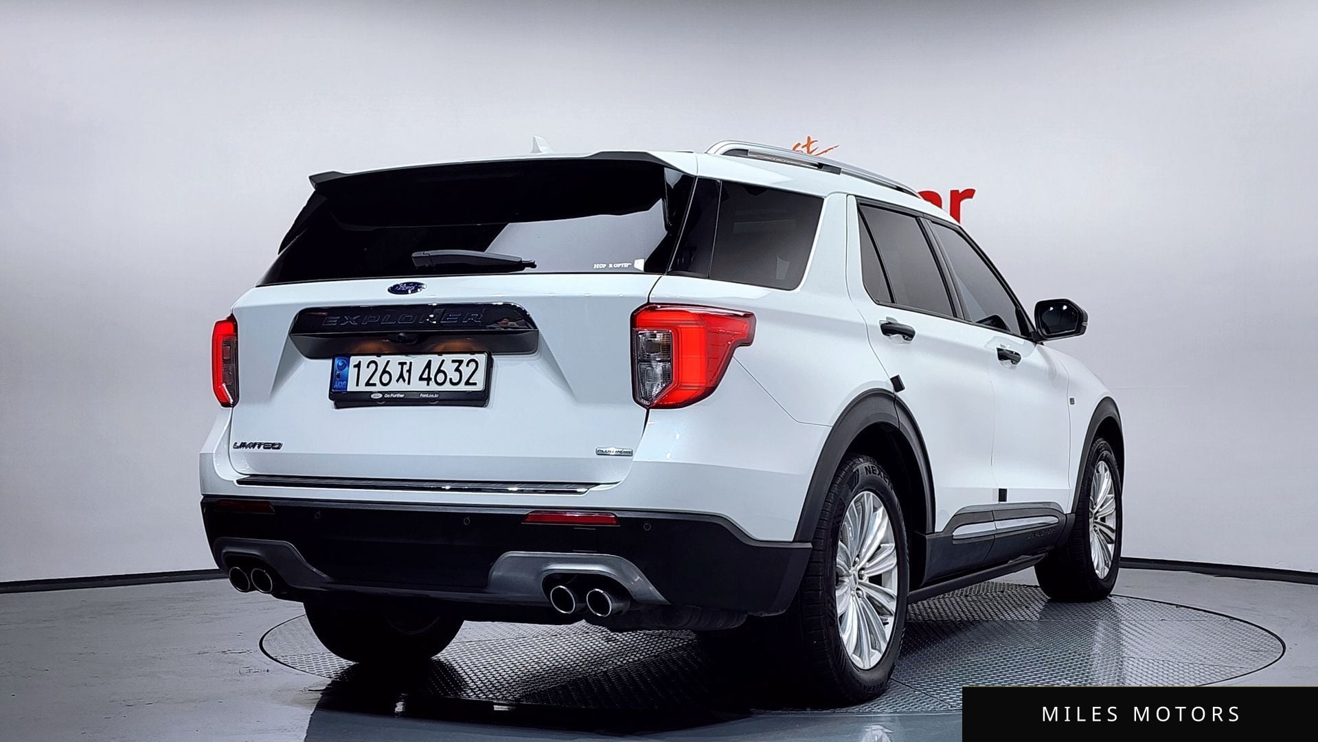 Ford Explorer 2021 — миниатюра 2