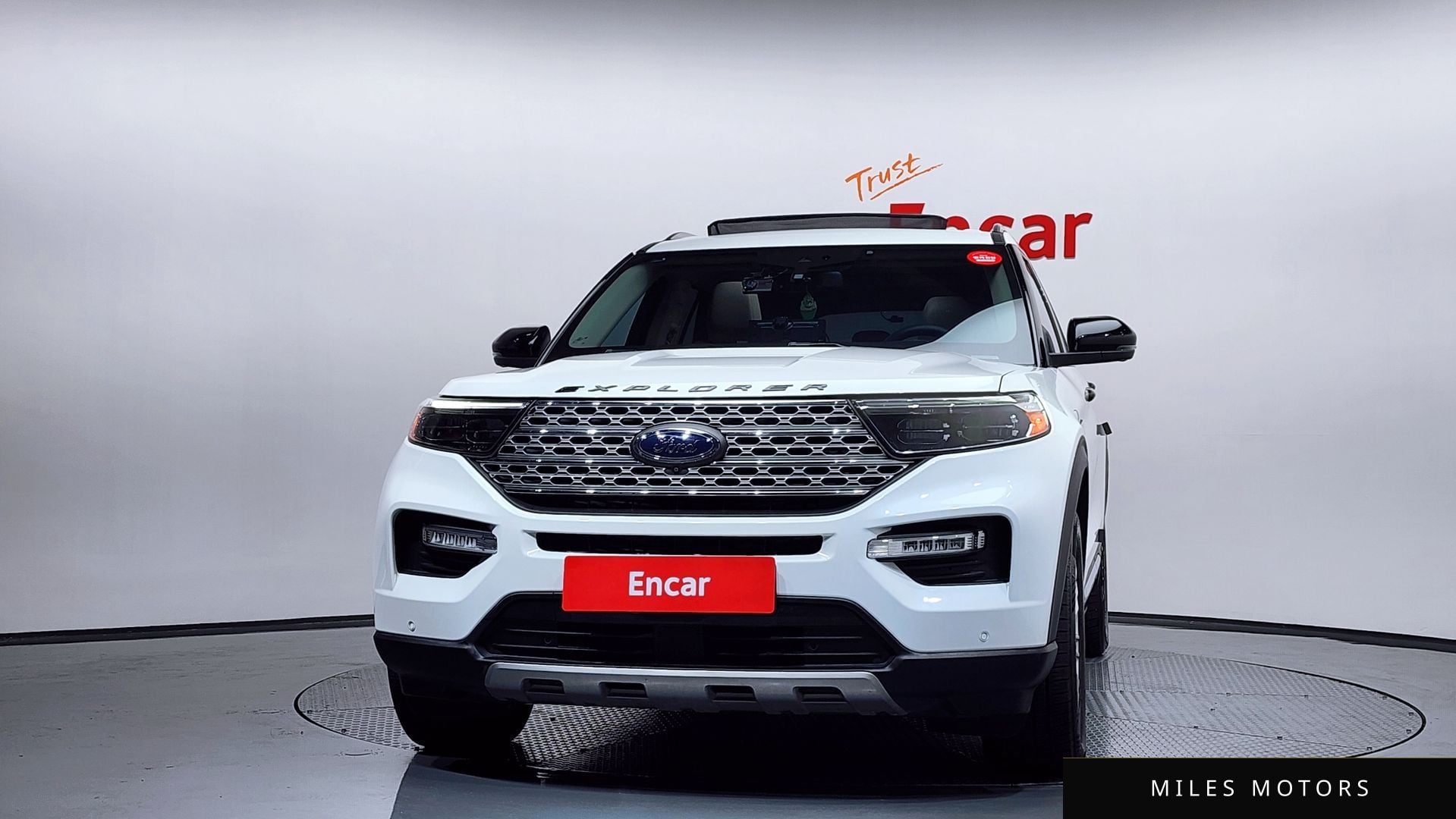 Ford Explorer 2021 — миниатюра 3