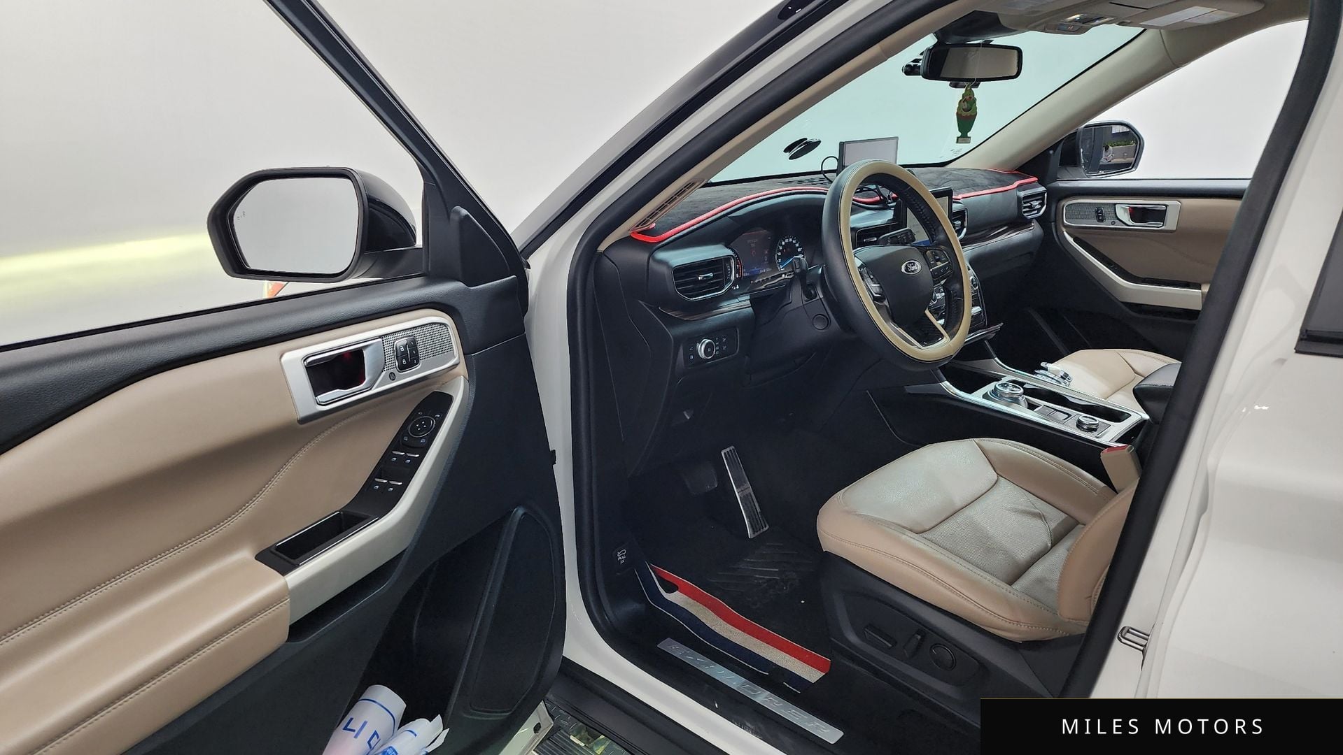 Ford Explorer 2021 — миниатюра 10