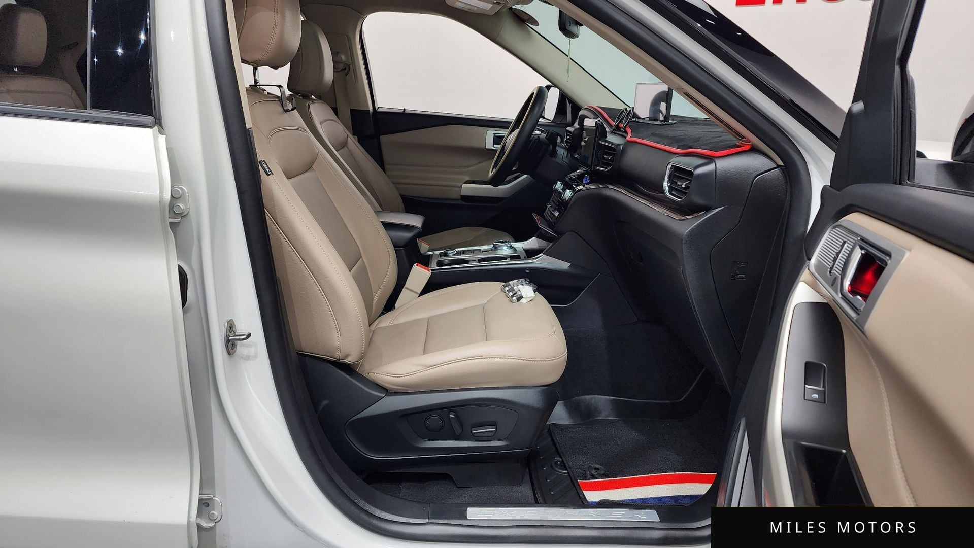 Ford Explorer 2021 — миниатюра 11