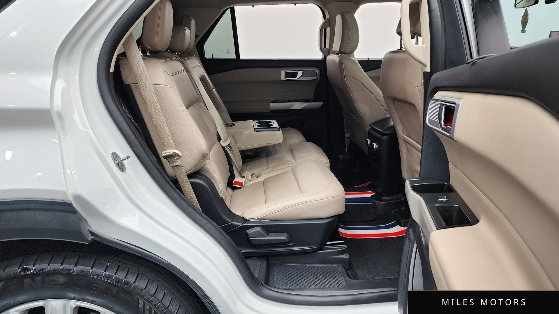 Ford Explorer 2021 — миниатюра 12