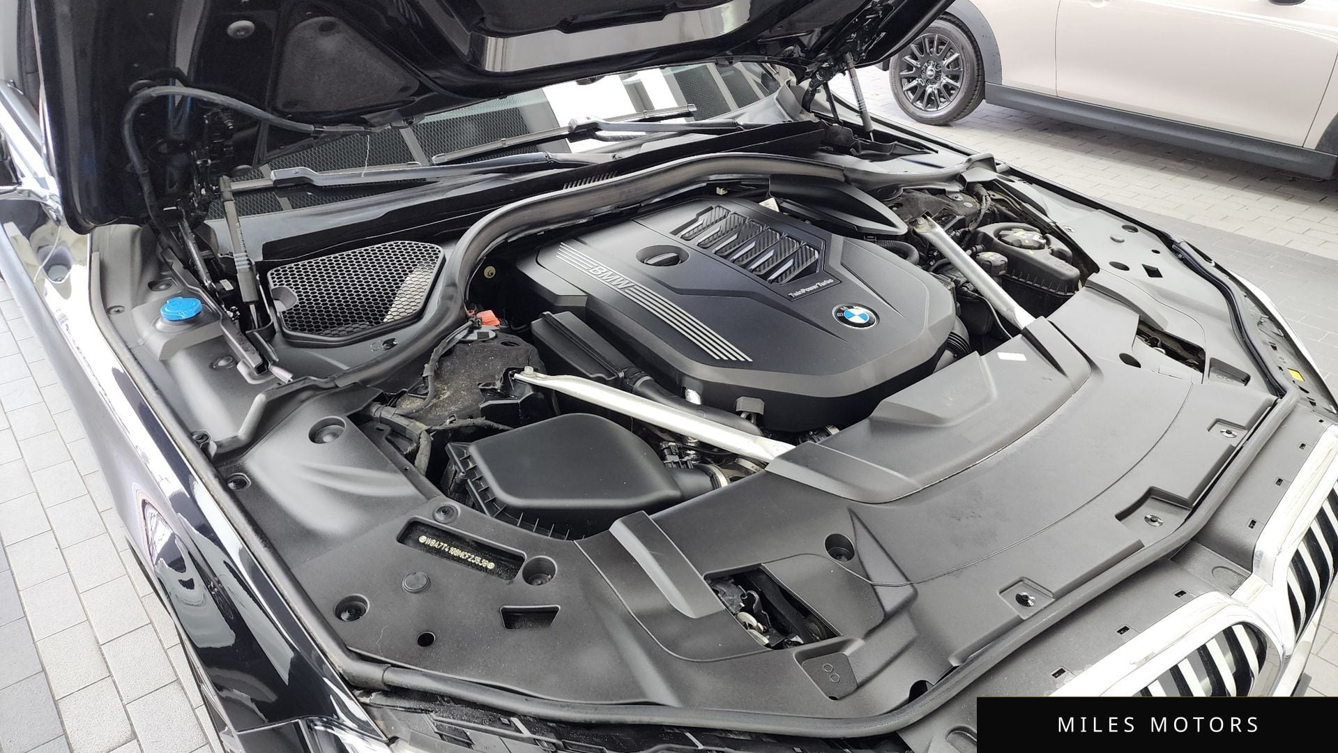 BMW 7 Series (G11) 2021 — миниатюра 6