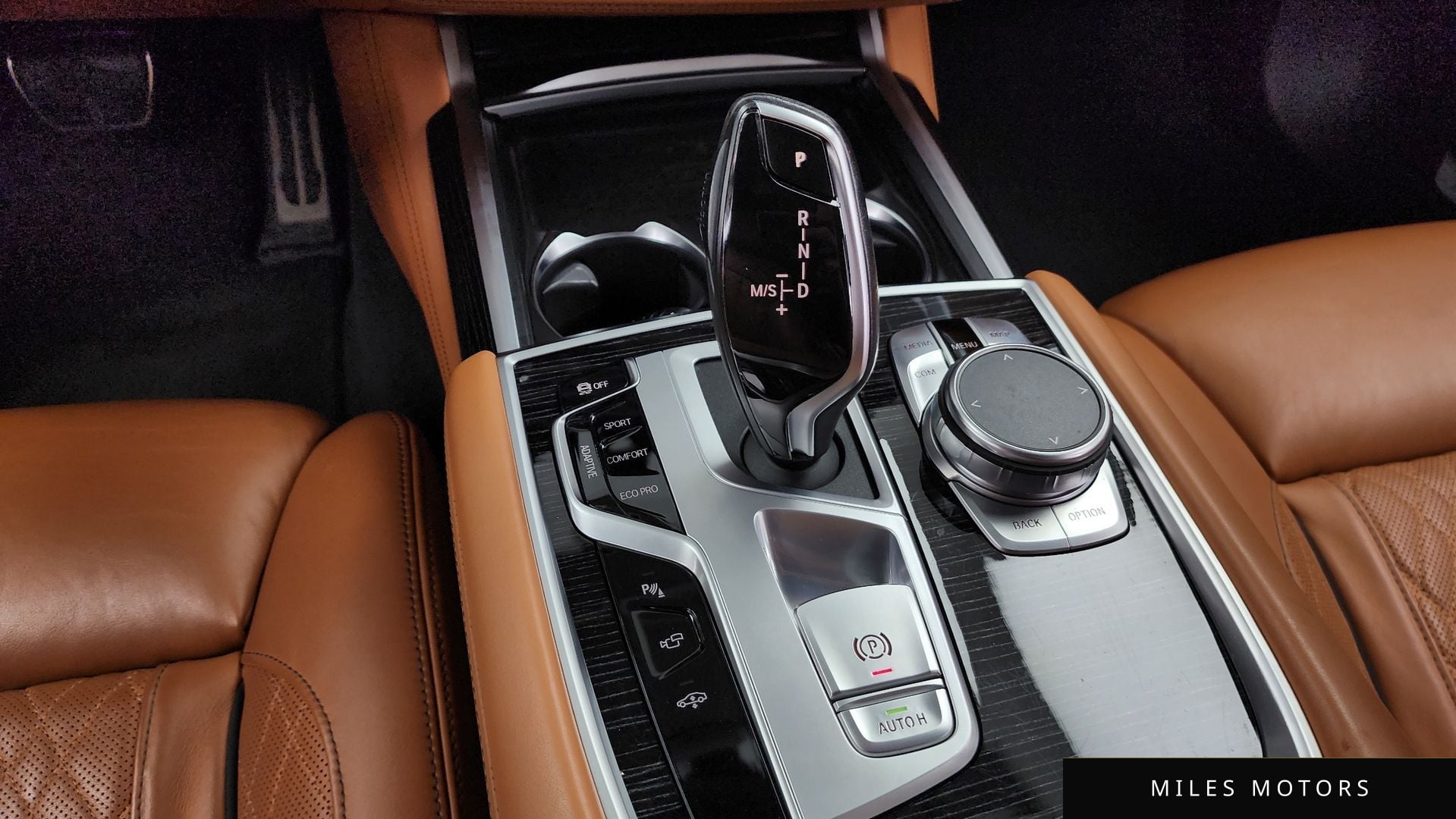 BMW 7 Series (G11) 2021 — миниатюра 9