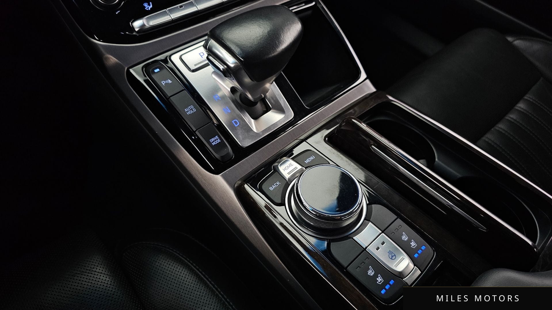 Genesis EQ900 2016 — миниатюра 9