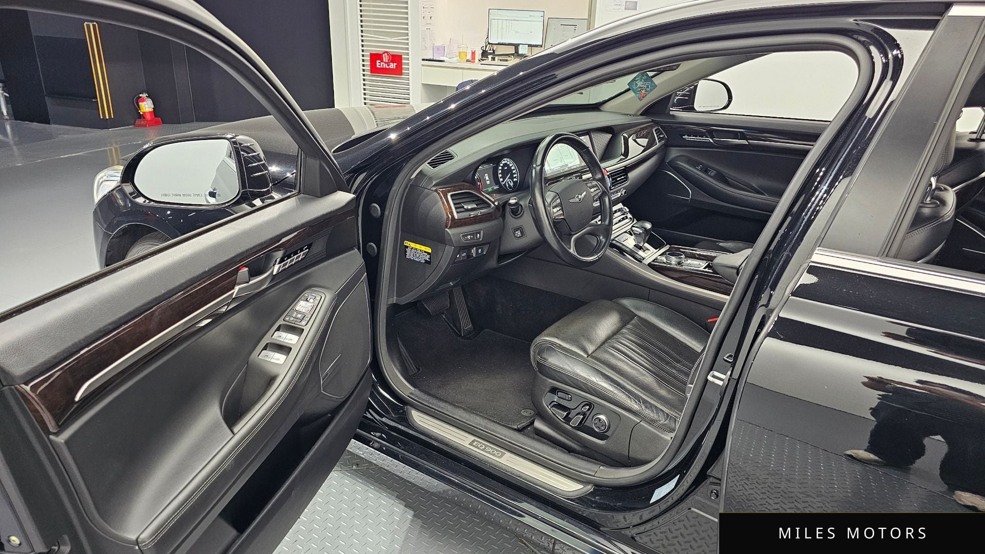 Genesis EQ900 2016 — миниатюра 11