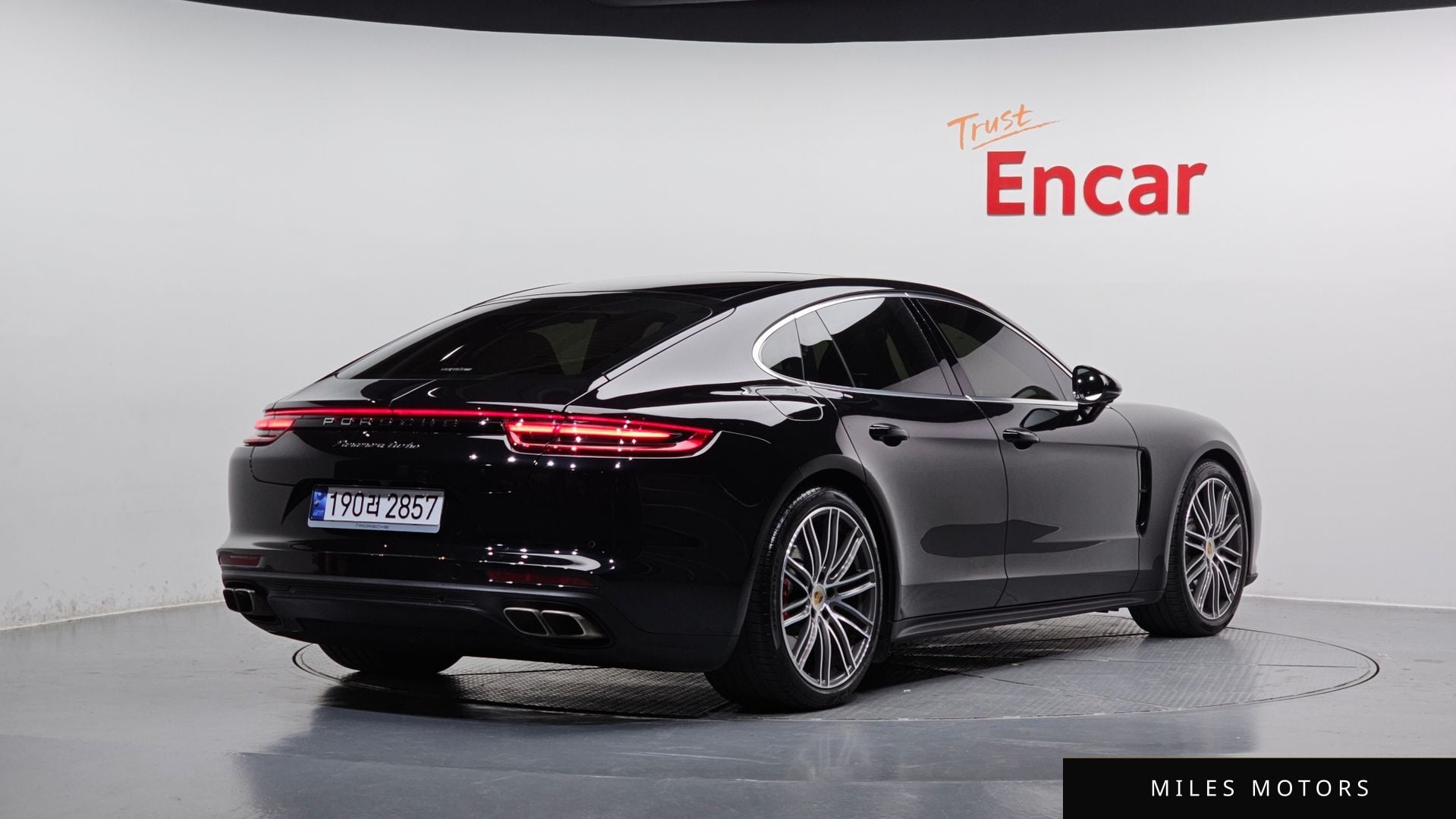 Porsche Panamera 2020 — миниатюра 2