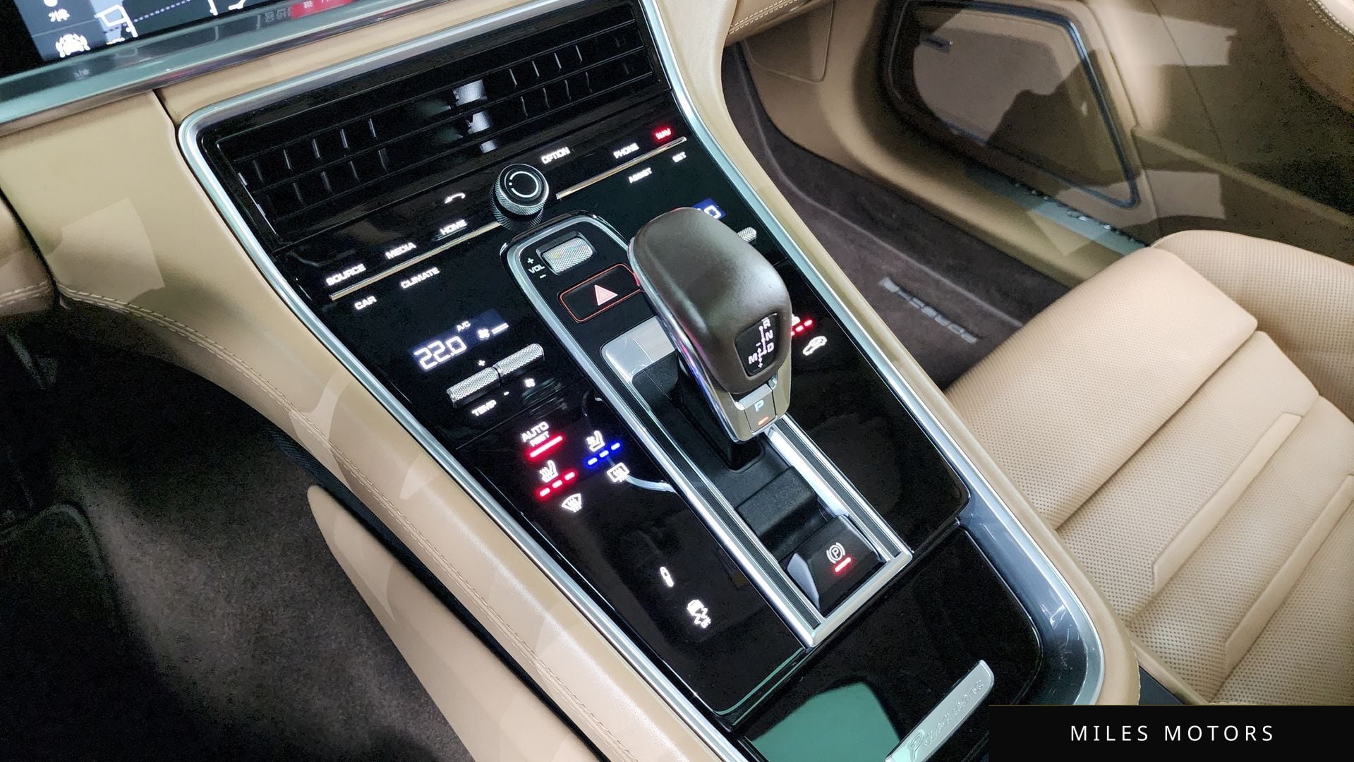 Porsche Panamera 2020 — миниатюра 9