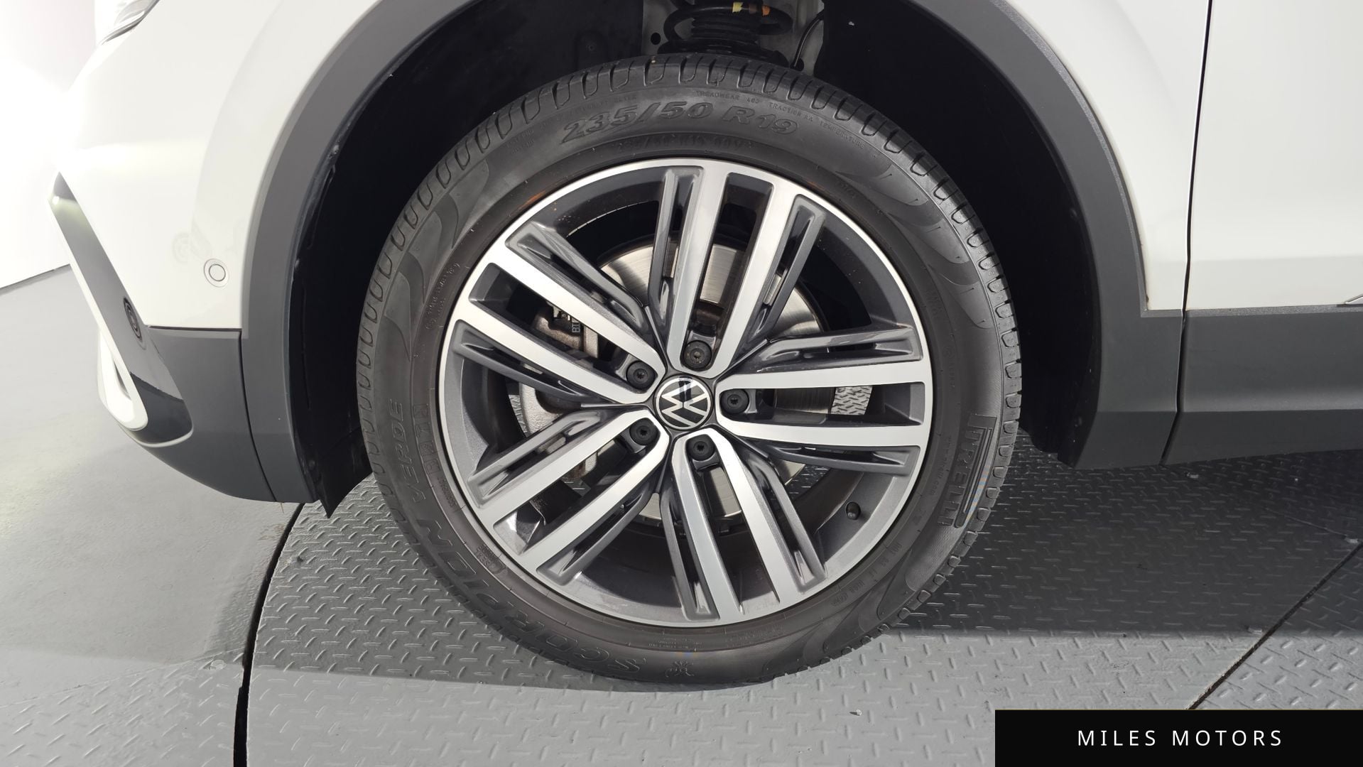 Volkswagen Tiguan 2023 — миниатюра 4