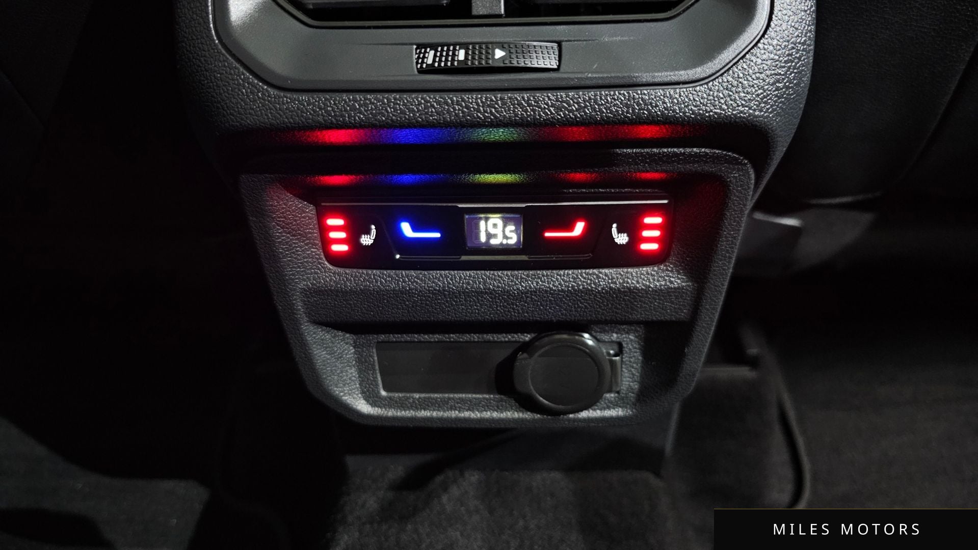 Volkswagen Tiguan 2023 — миниатюра 19