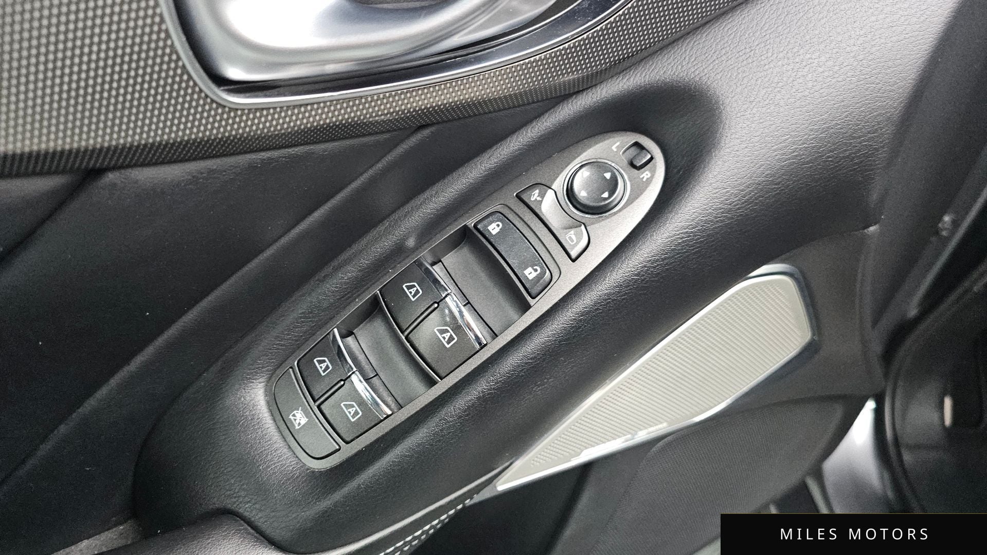 Infiniti Q50 2018 — миниатюра 18