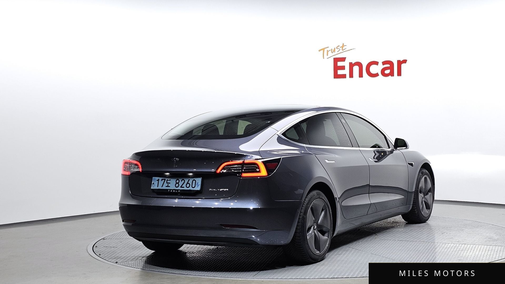 Tesla 모델 3 2020 — миниатюра 2