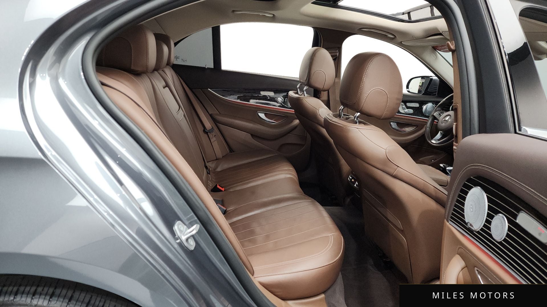 Mercedes-Benz E-Class W213 2017 — миниатюра 12