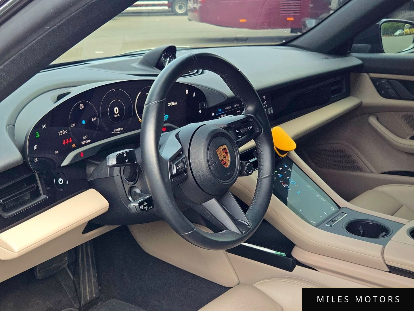 Porsche 타이칸 2022 — миниатюра 14