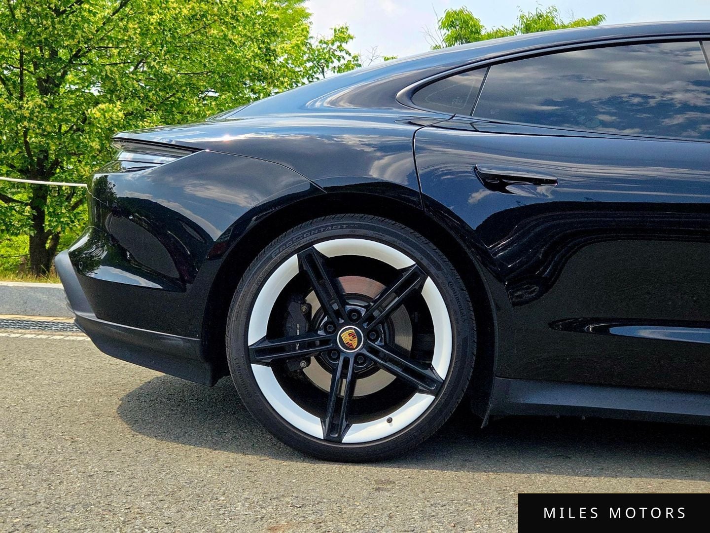 Porsche 타이칸 2022 — миниатюра 17