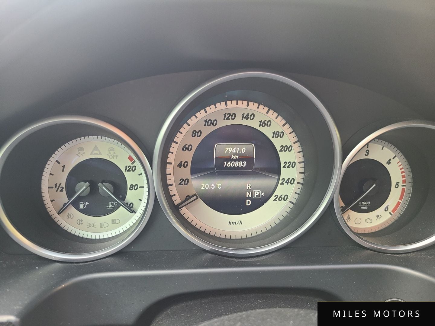 Mercedes-Benz E-Class W212 2016 — миниатюра 10
